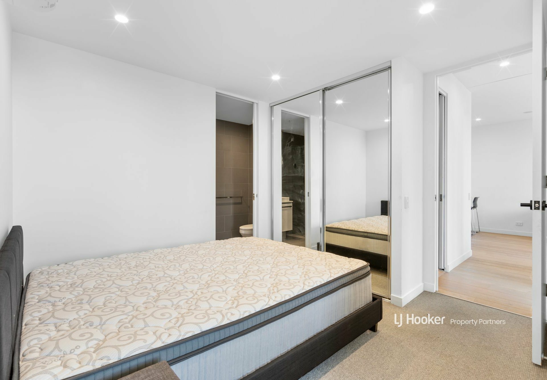 919/477 Boundary Street, SPRING HILL