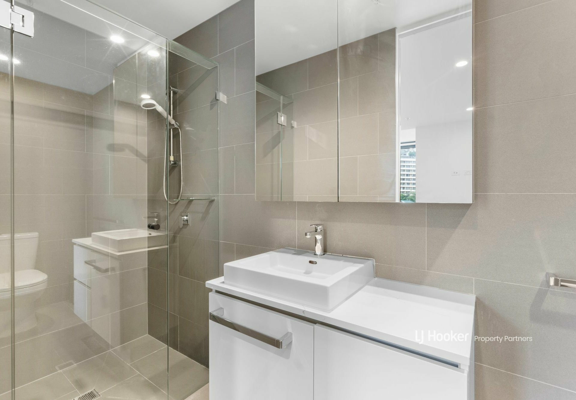 919/477 Boundary Street, SPRING HILL