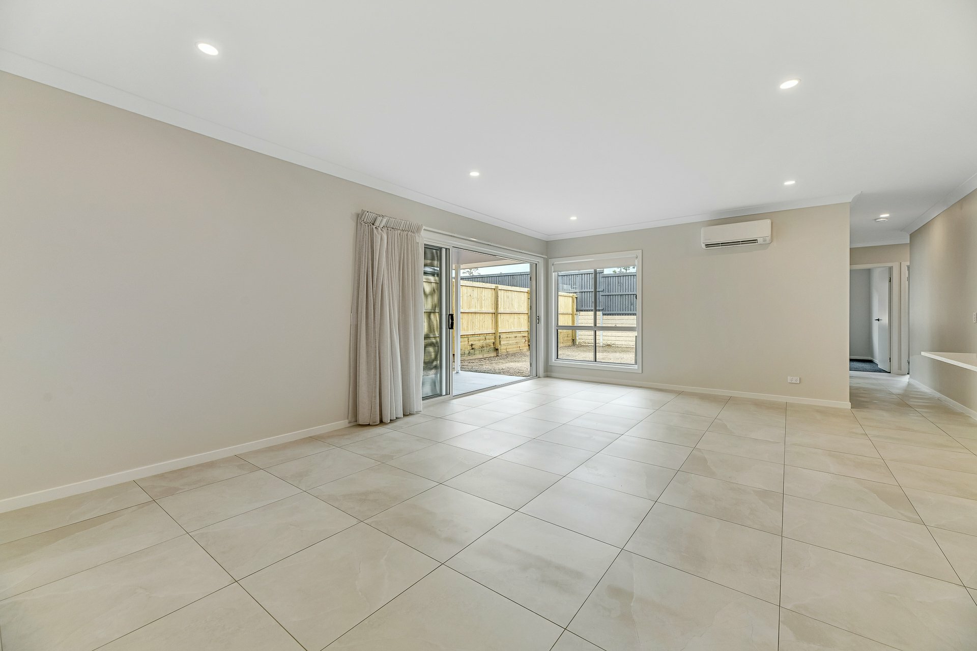 16 Cosmos Place, FLAGSTONE