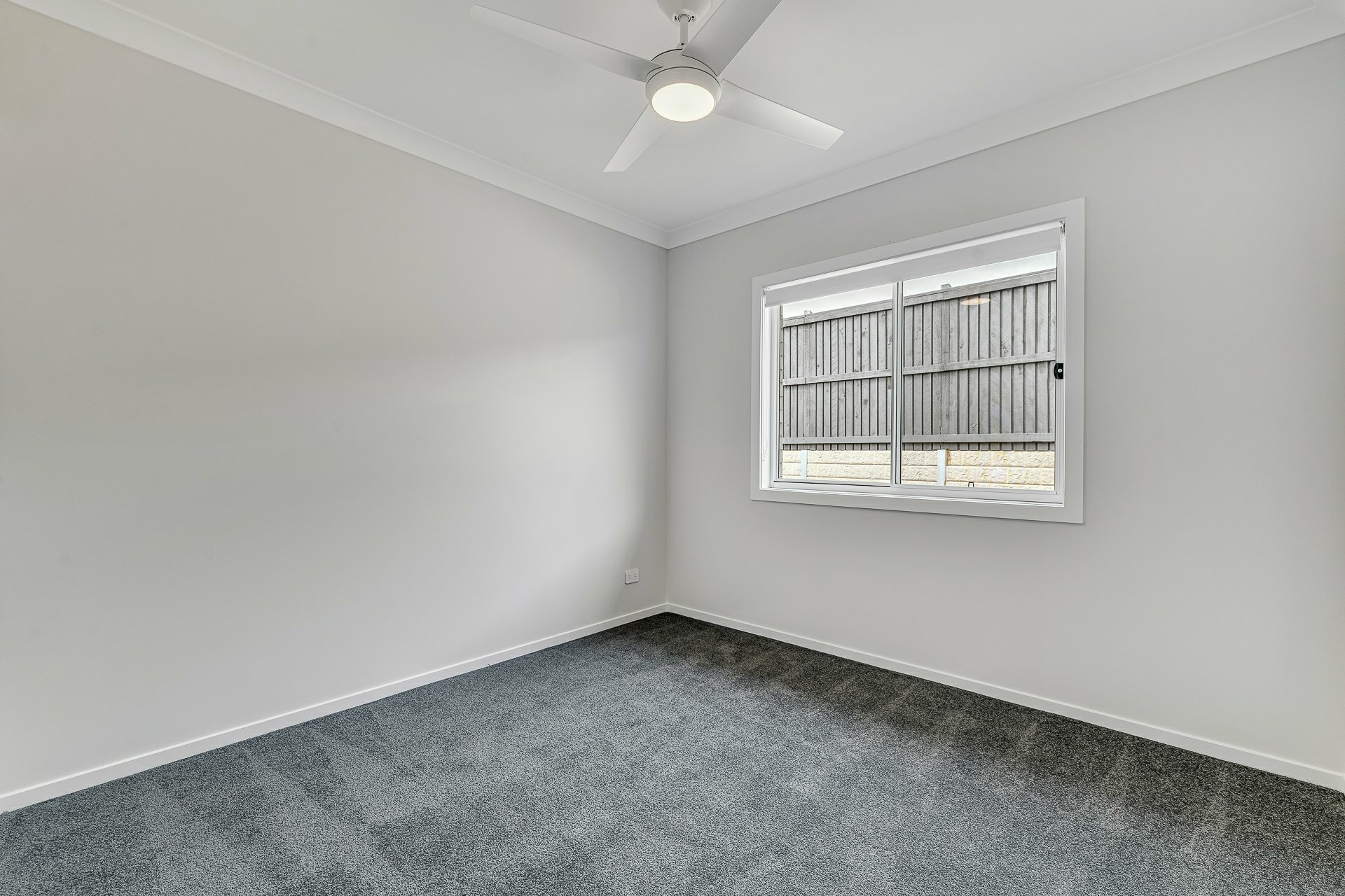 16 Cosmos Place, FLAGSTONE