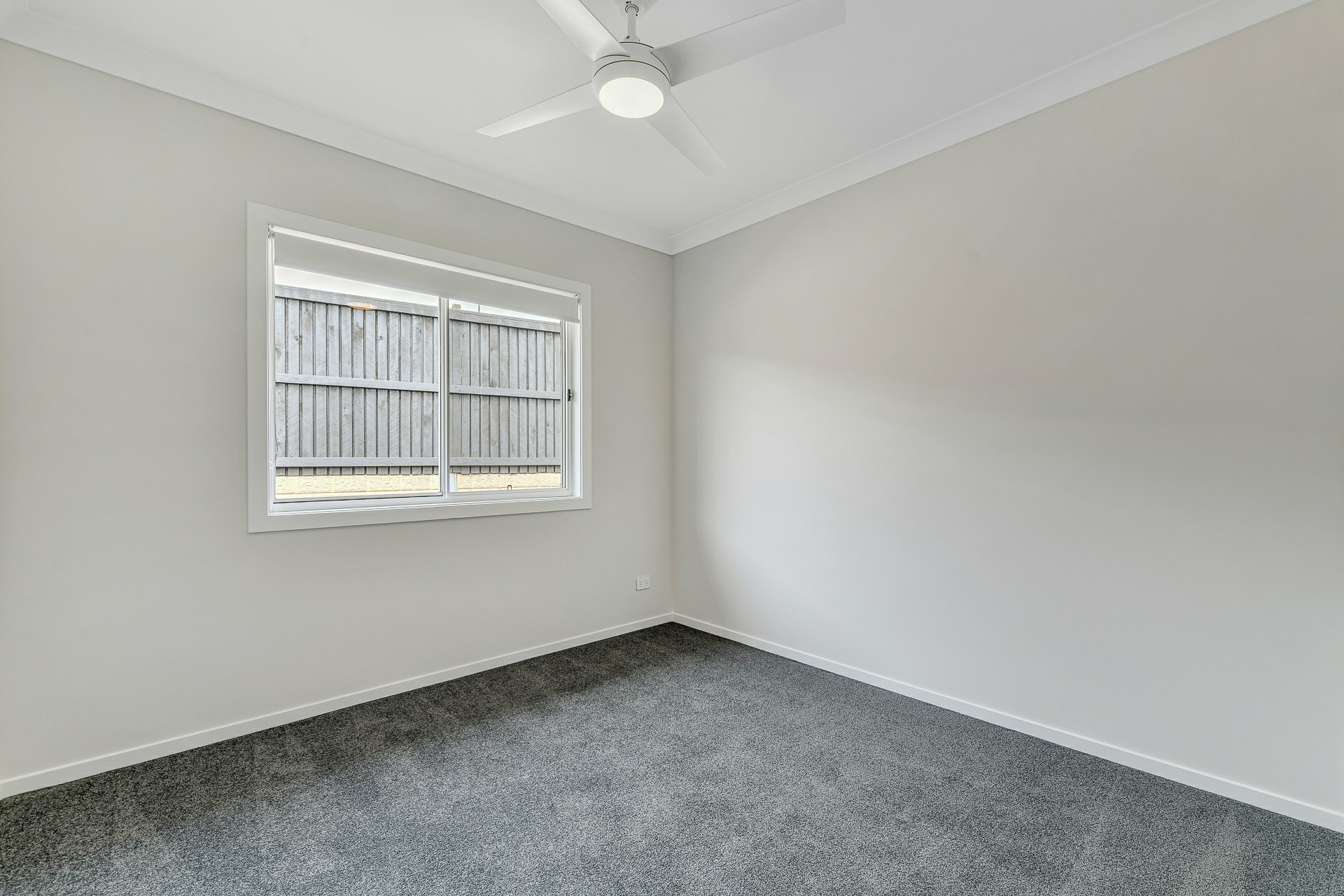 16 Cosmos Place, FLAGSTONE