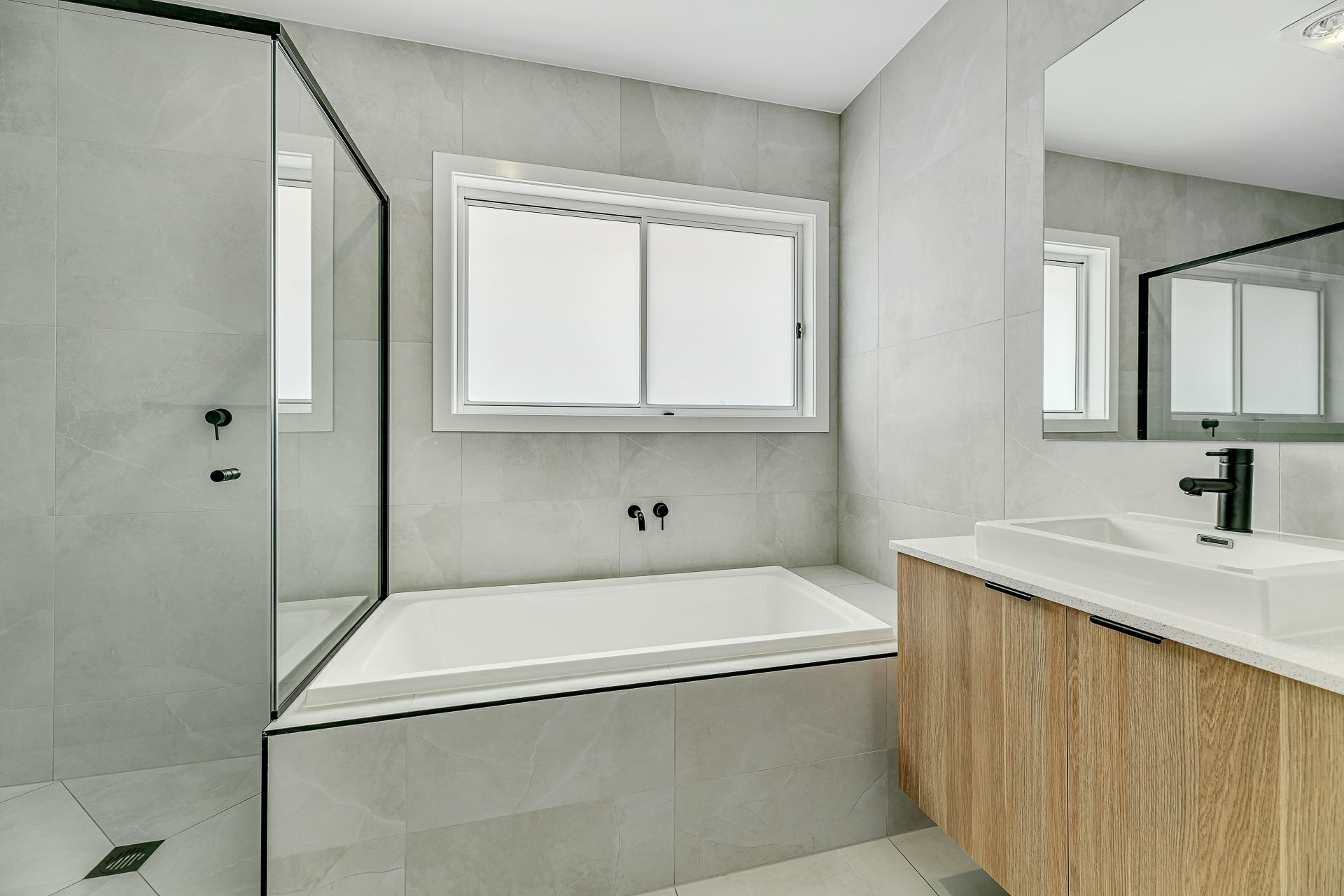 16 Cosmos Place, FLAGSTONE