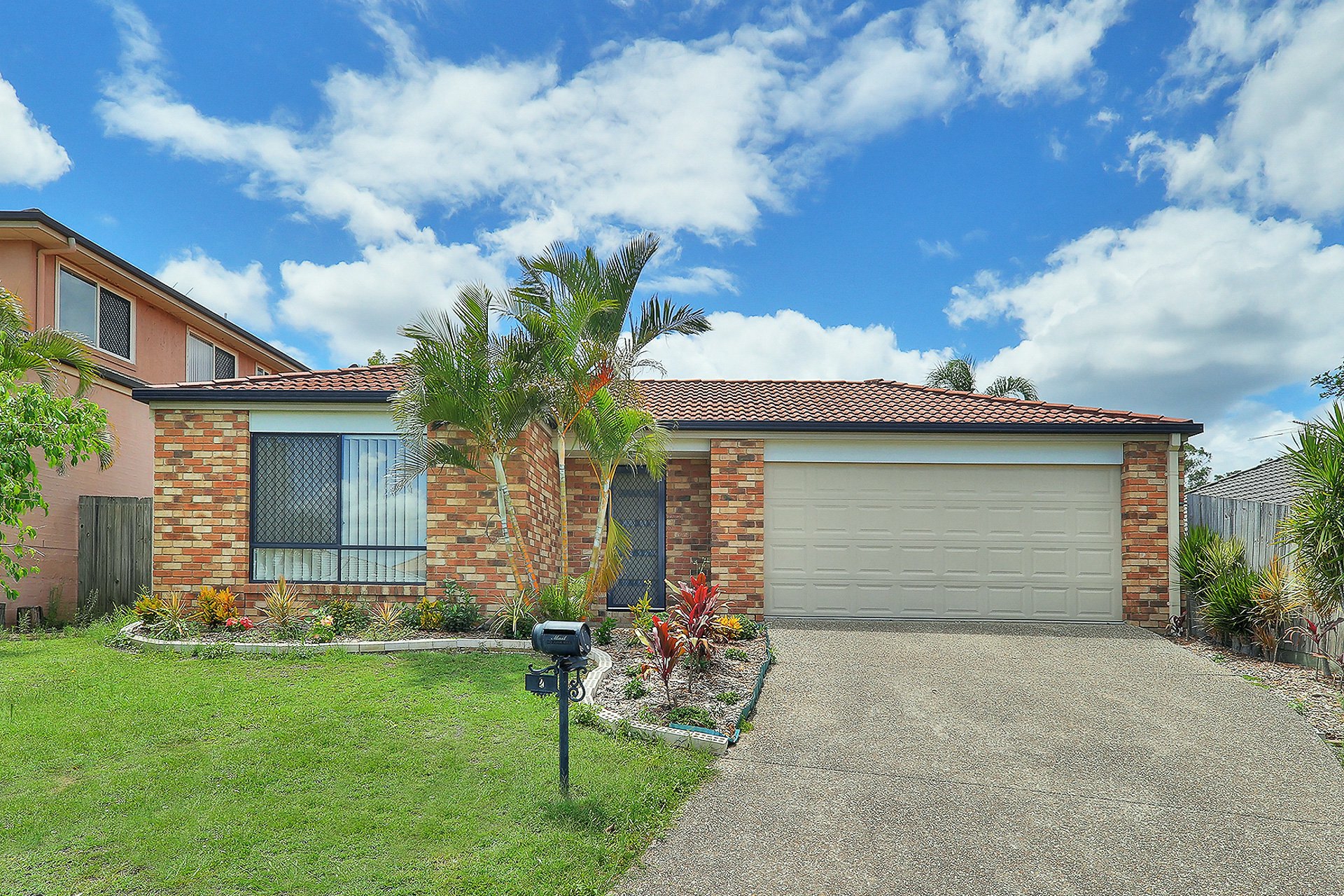 2 Mount Walker Court, ALGESTER