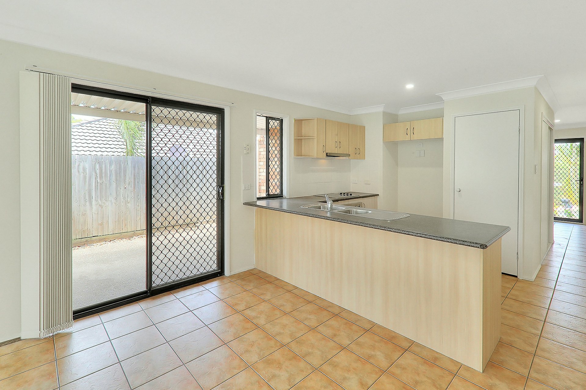 2 Mount Walker Court, ALGESTER