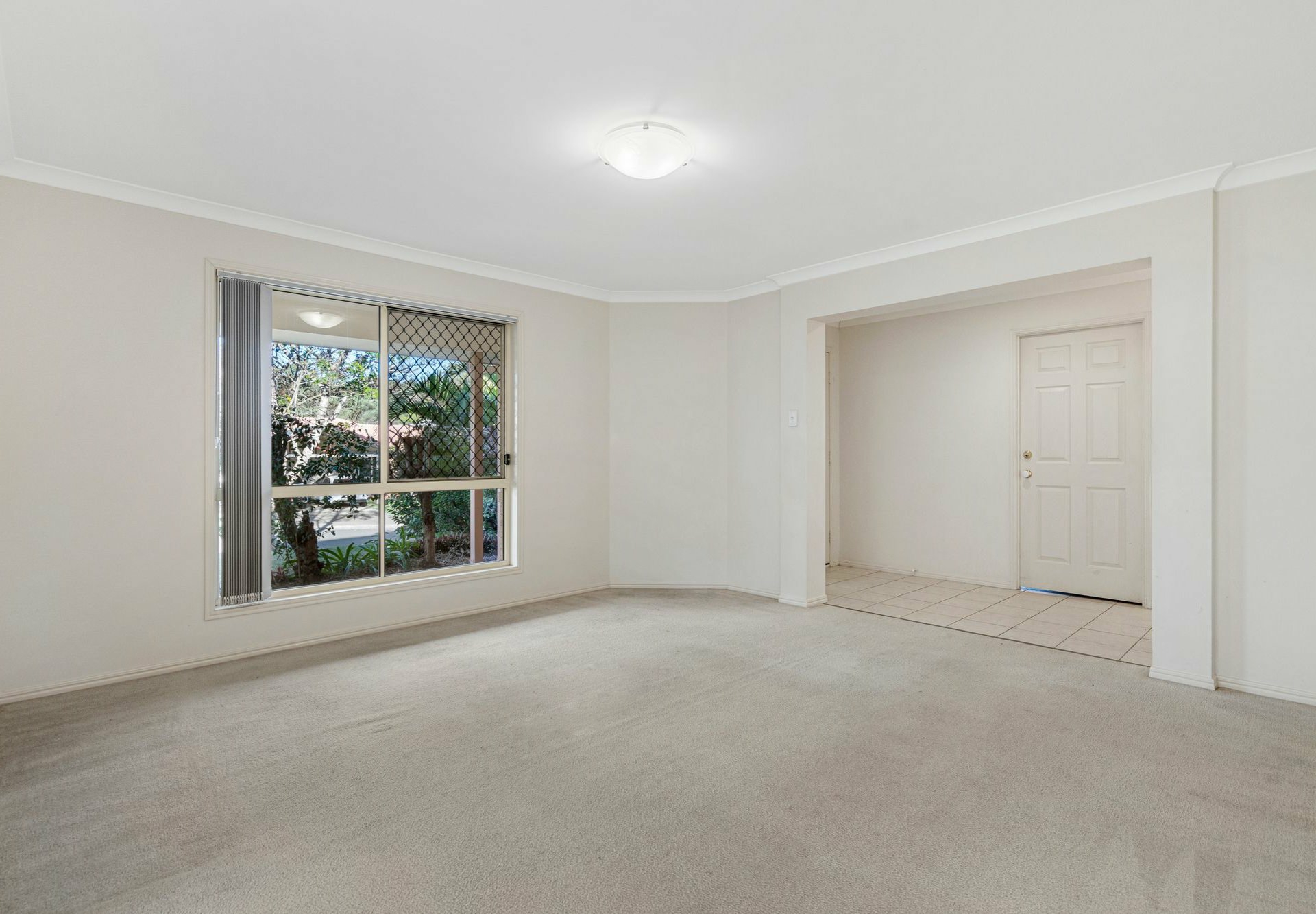 29 Newland Crescent, PARKINSON