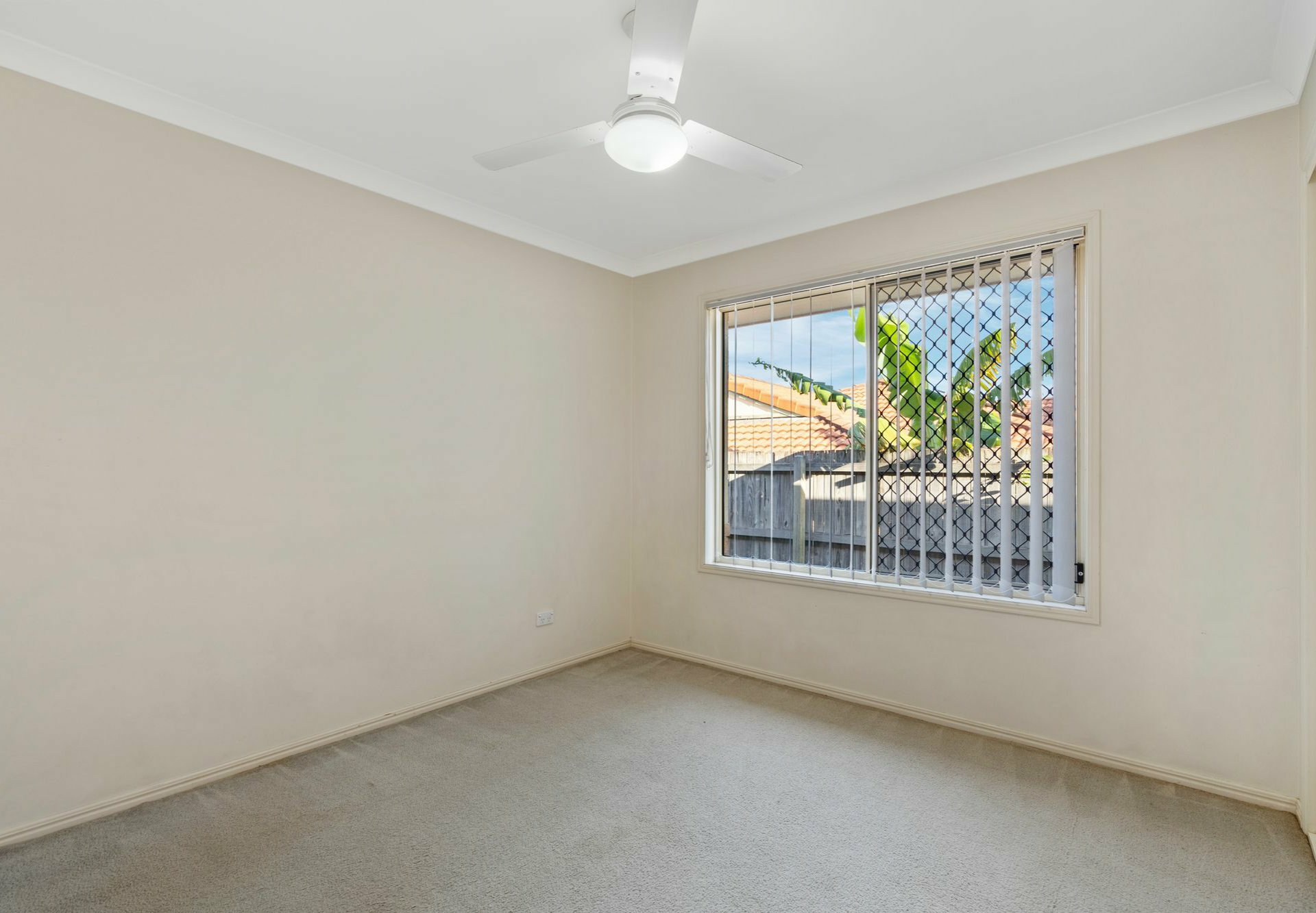 29 Newland Crescent, PARKINSON