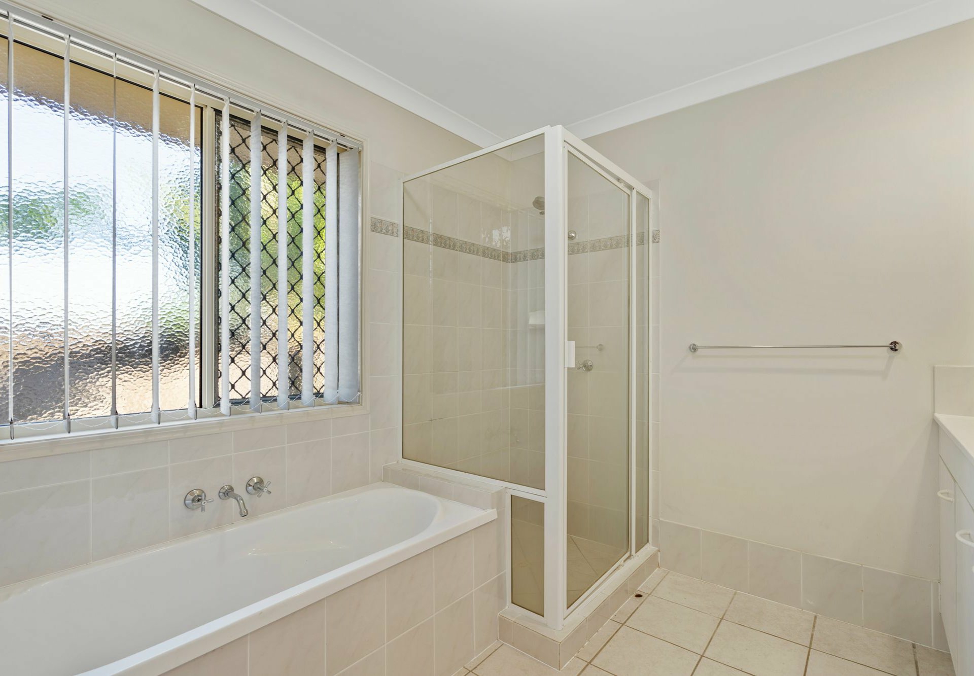 29 Newland Crescent, PARKINSON