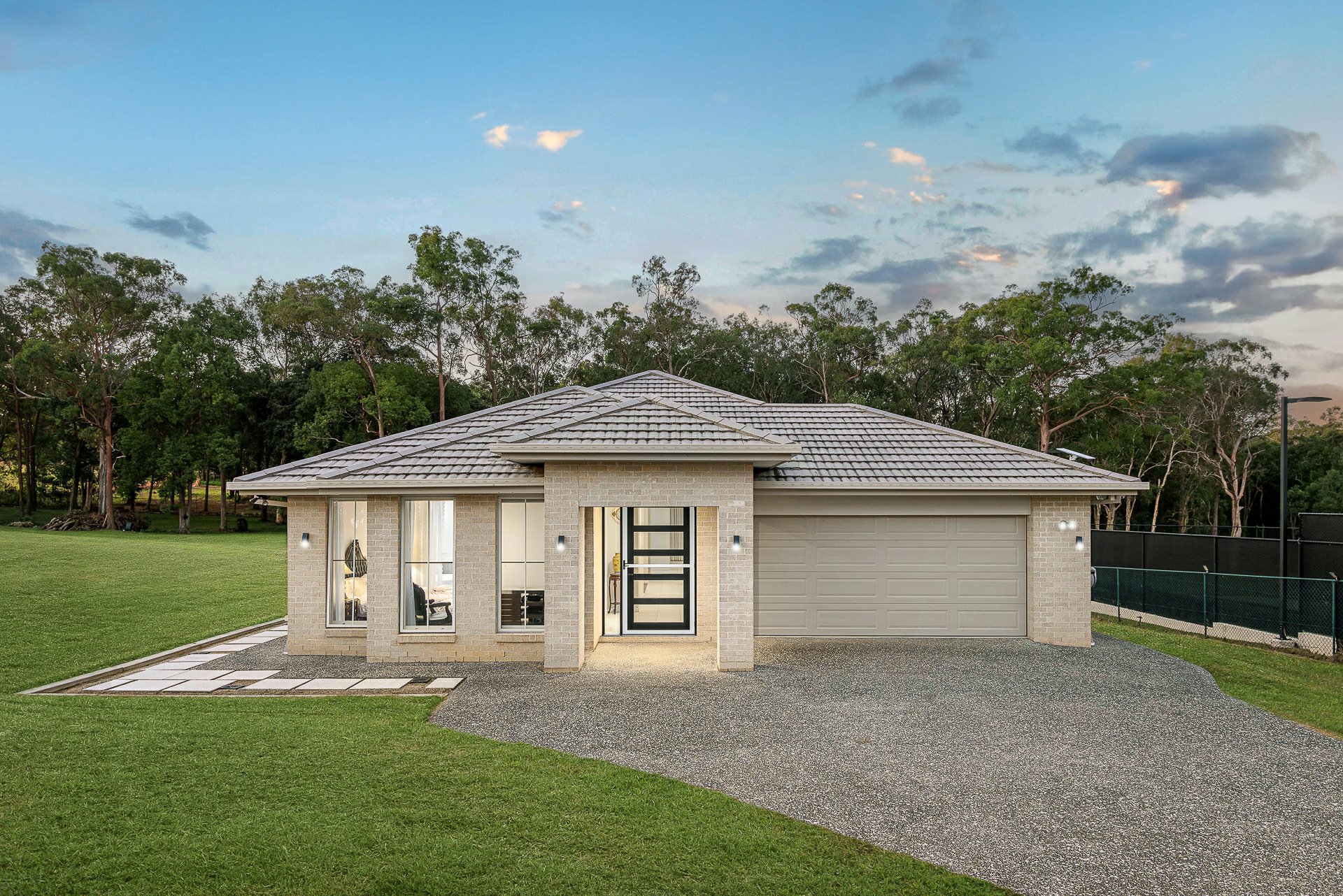 558 Priestdale Road, ROCHEDALE