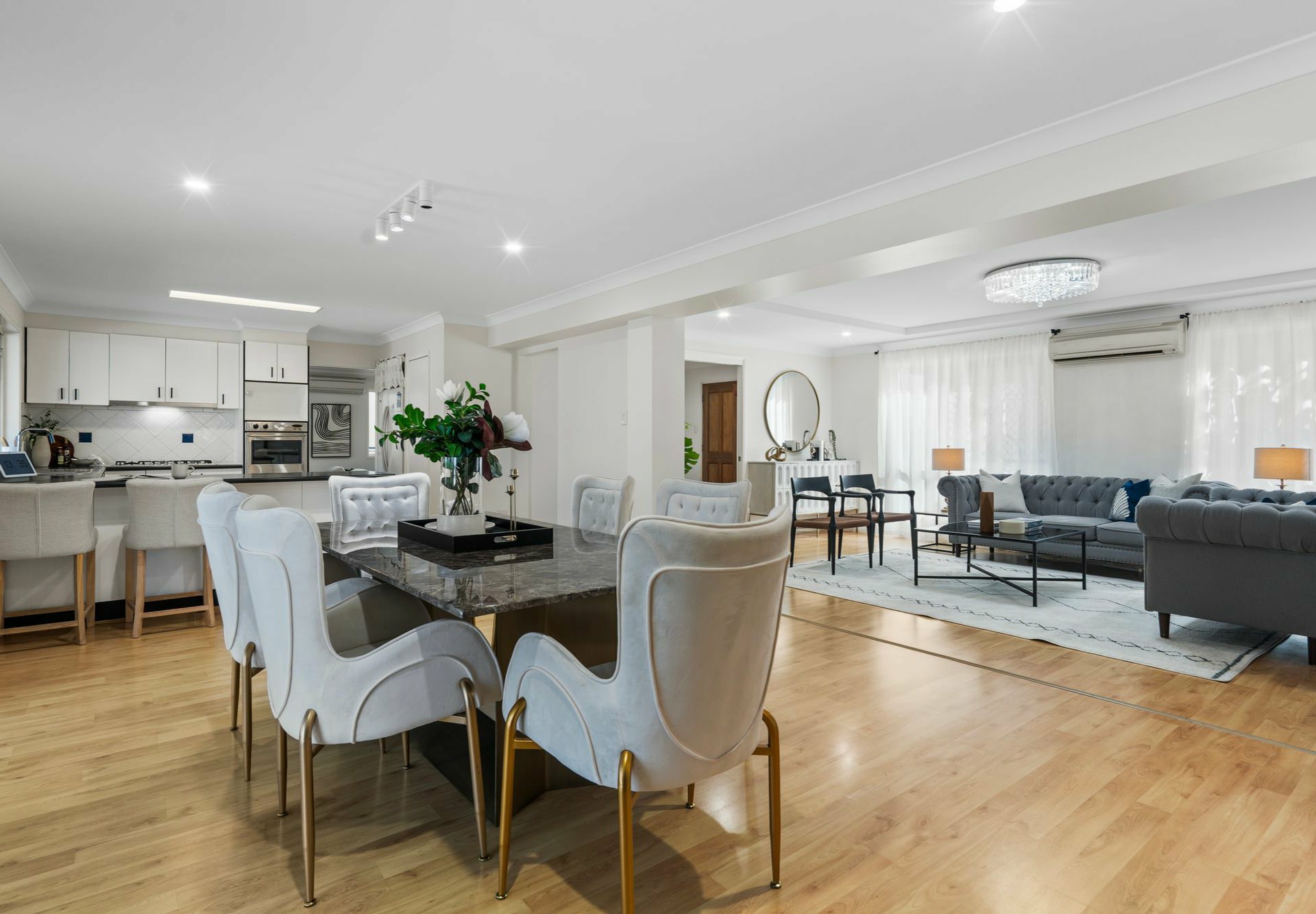 5 Outlook Place, KURABY