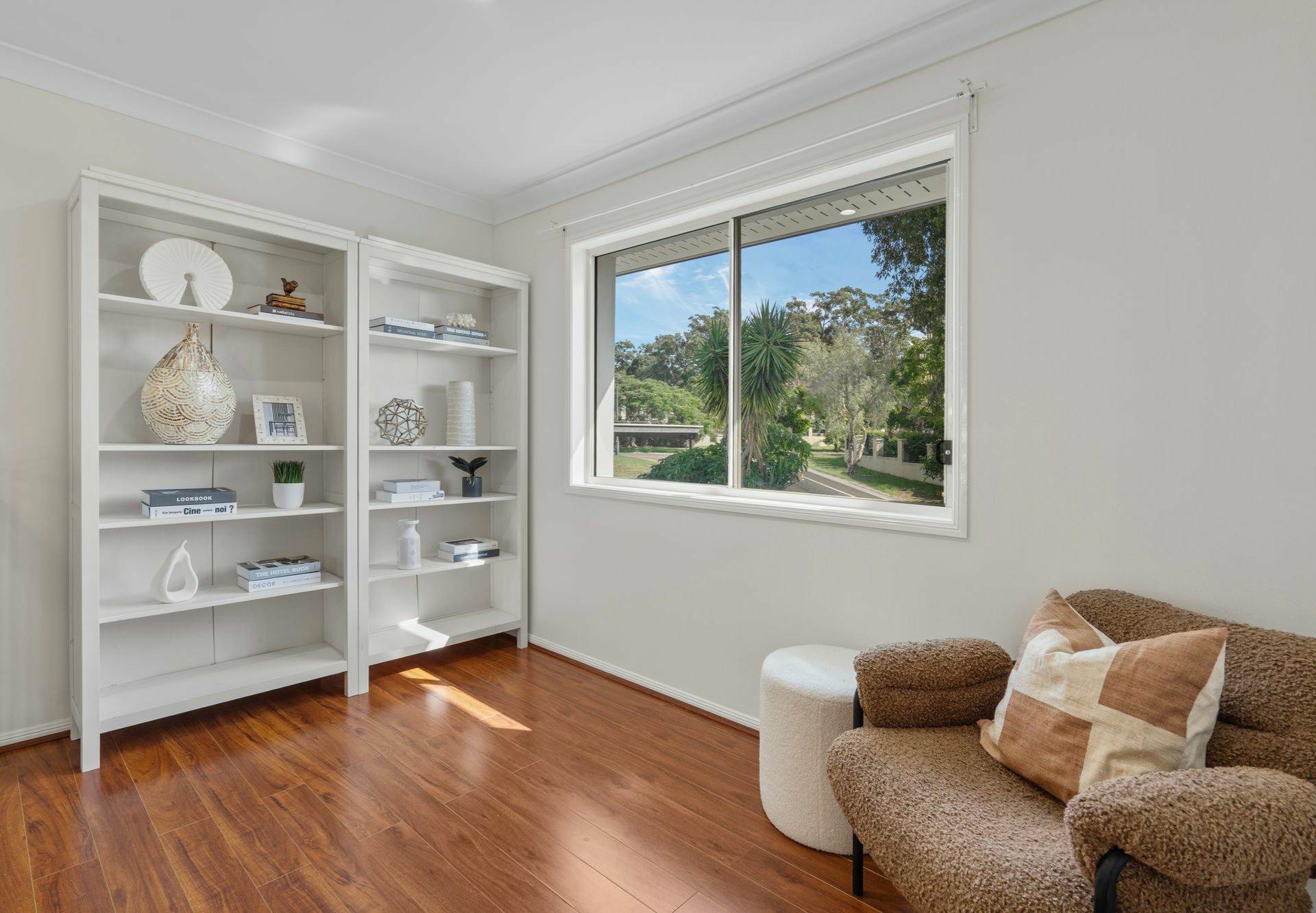 5 Outlook Place, KURABY