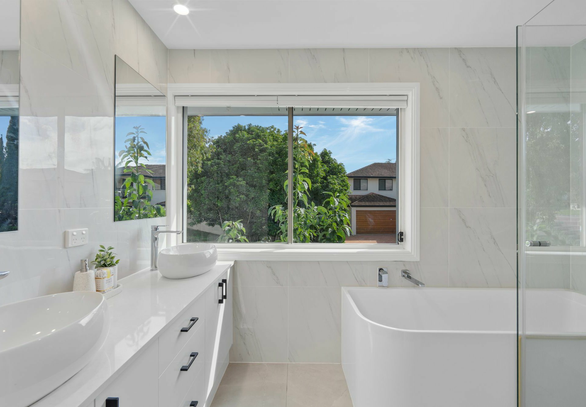 5 Outlook Place, KURABY