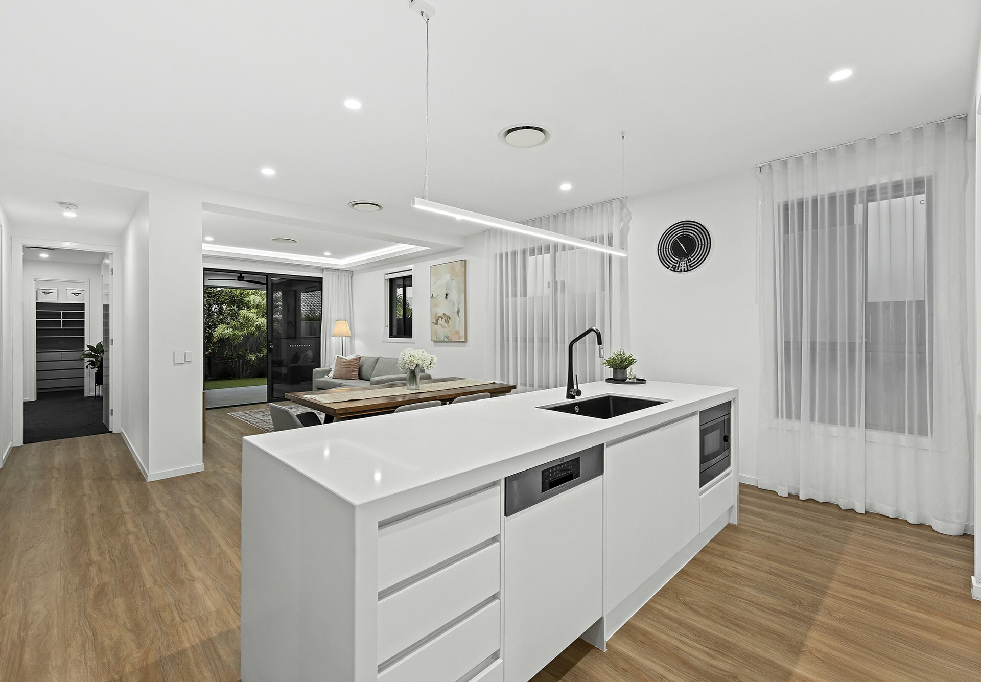 25 Livingstone Street, LOGAN RESERVE