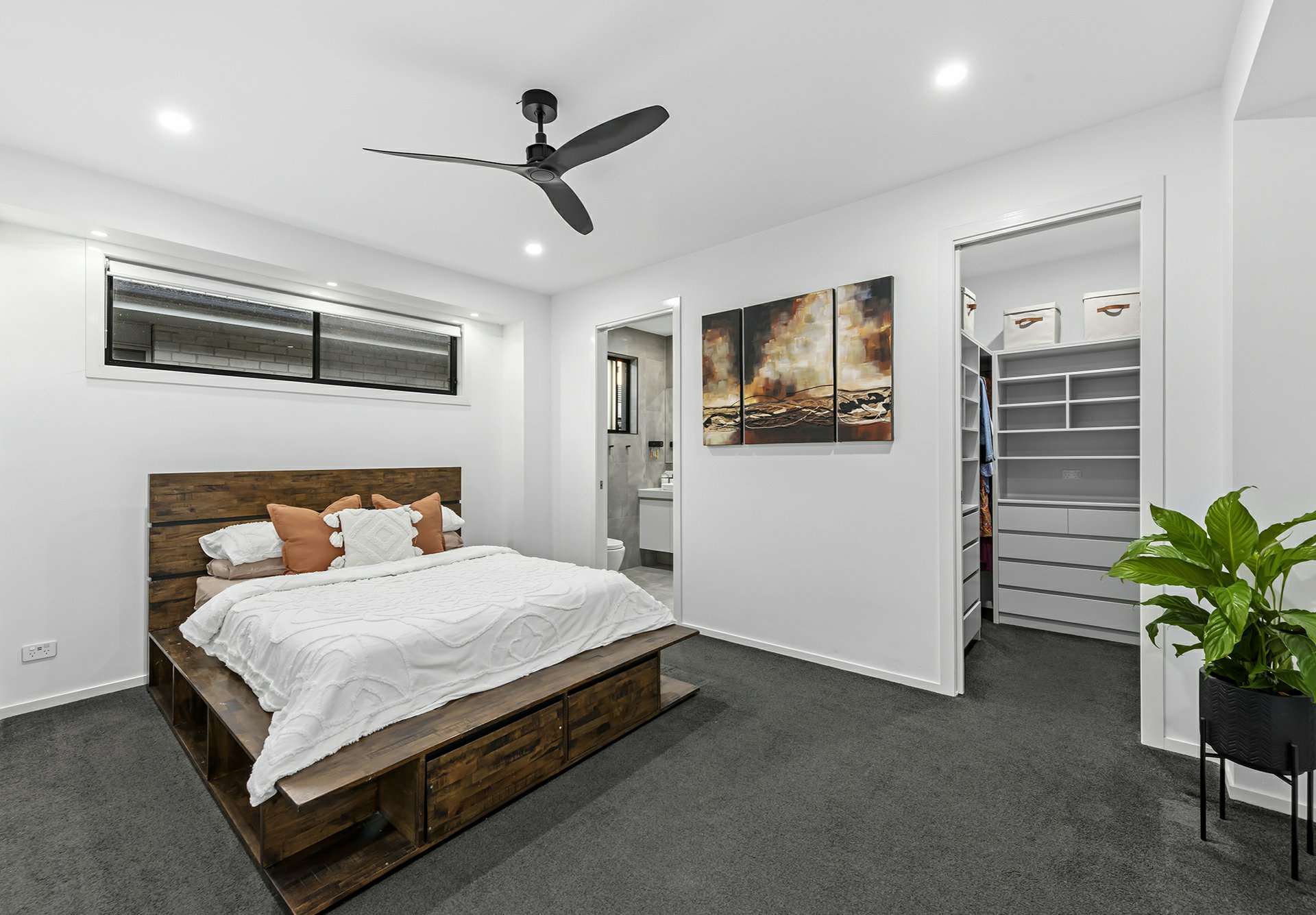 25 Livingstone Street, LOGAN RESERVE