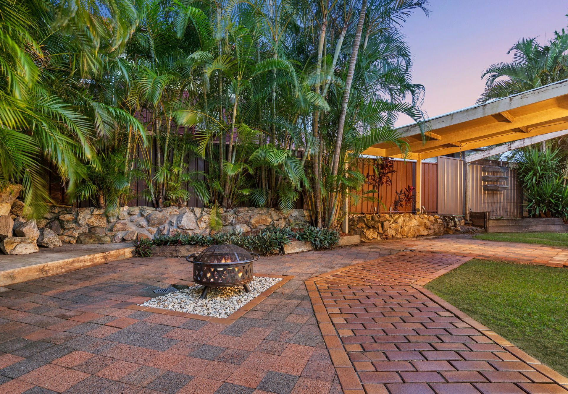 16 Cynthia Crescent, SPRINGWOOD