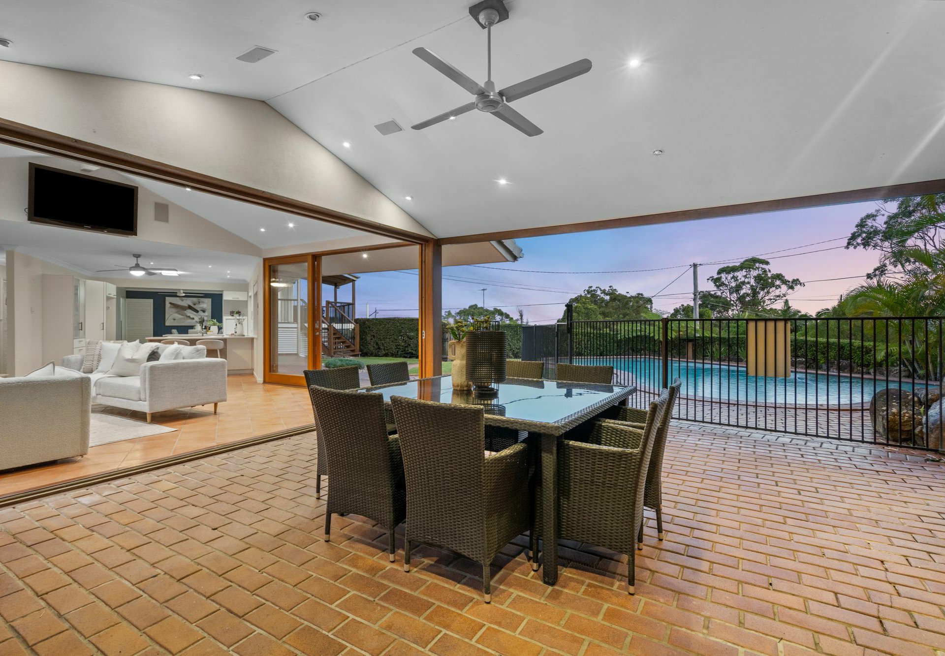 16 Cynthia Crescent, SPRINGWOOD