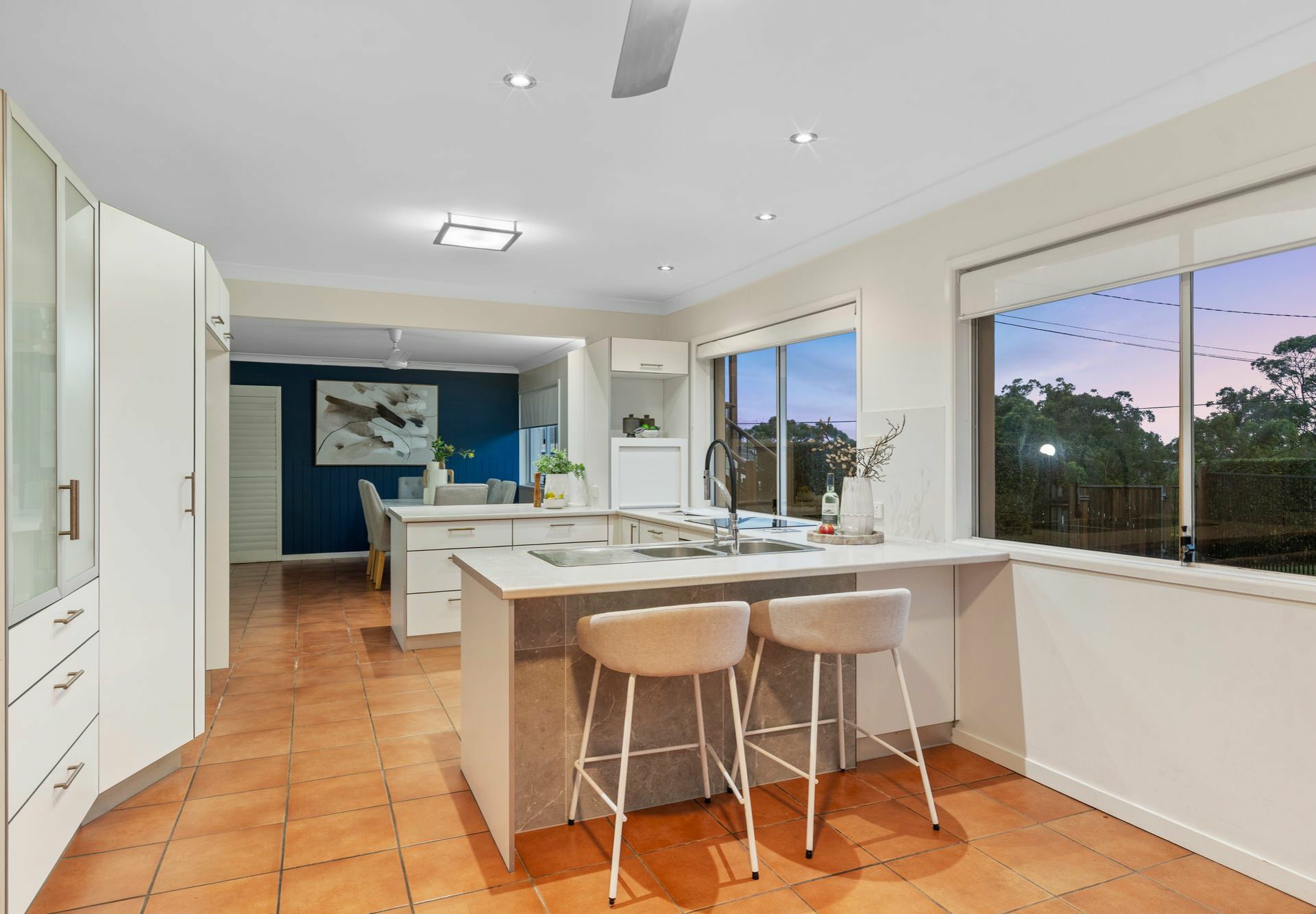 16 Cynthia Crescent, SPRINGWOOD
