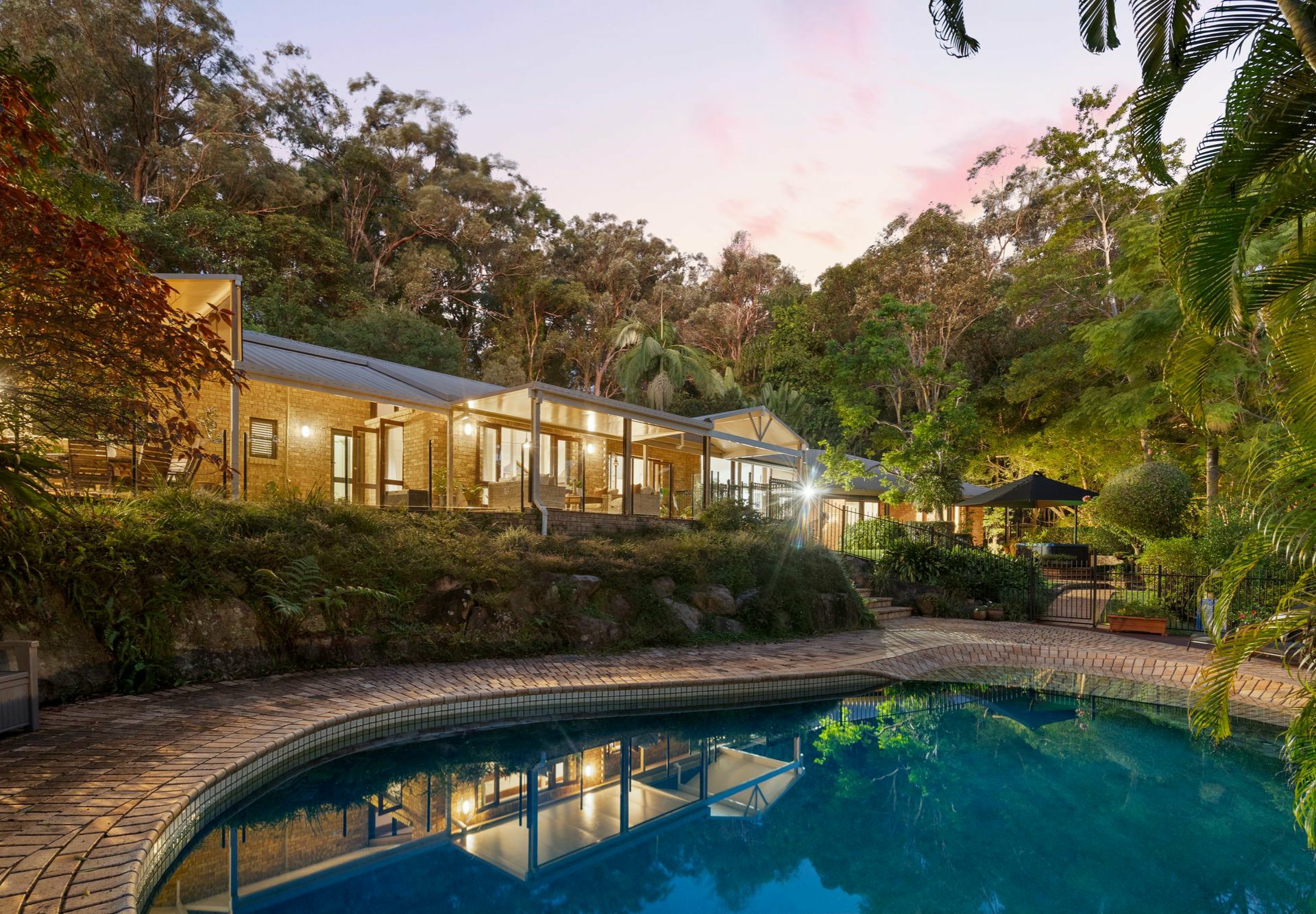 14-16 Aerie Court, SPRINGWOOD