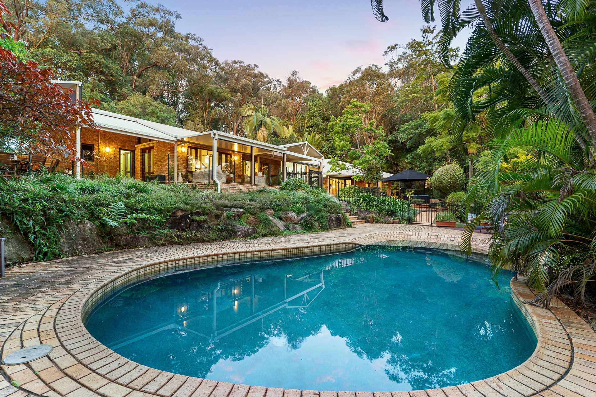 14-16 Aerie Court, SPRINGWOOD