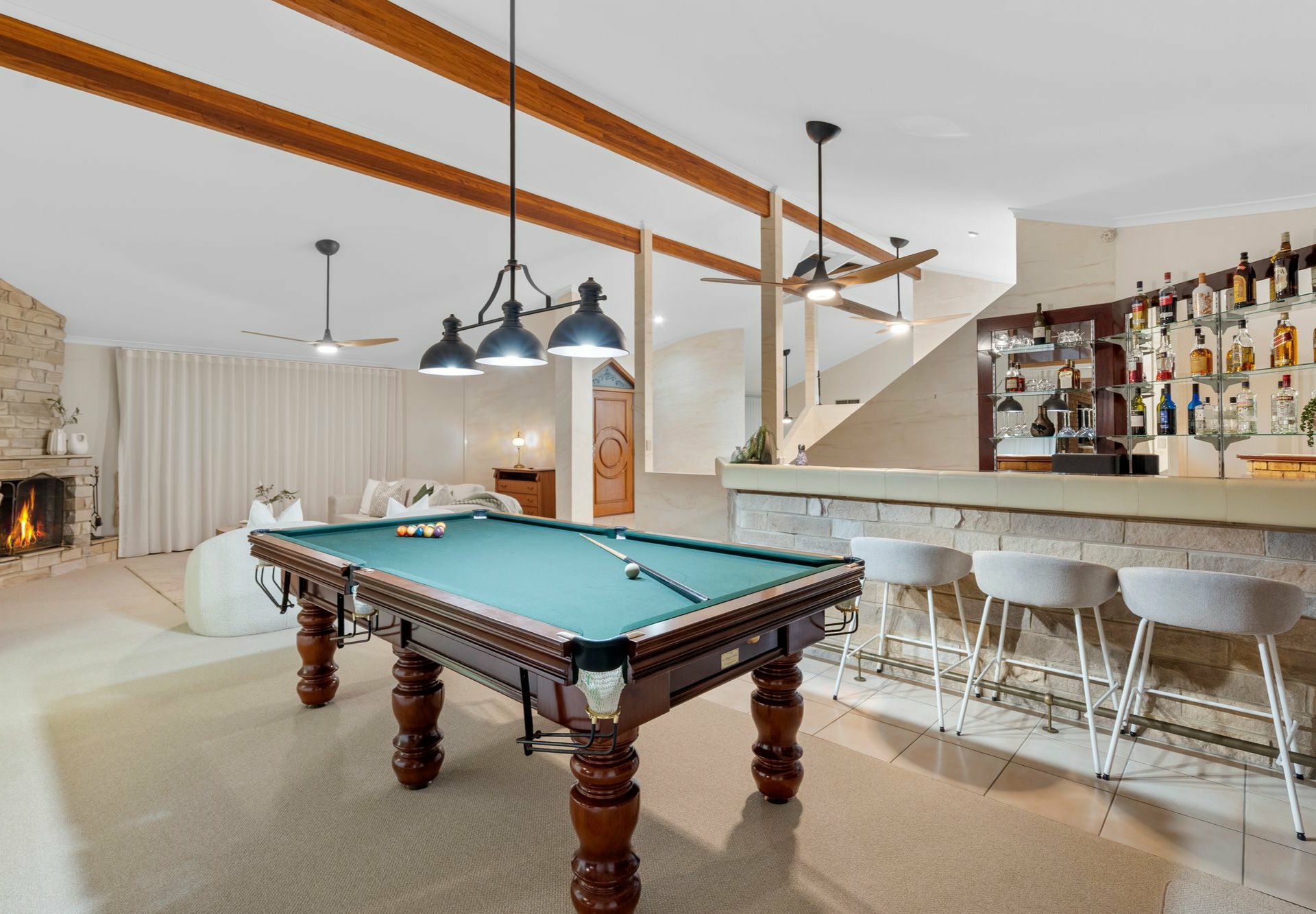 14-16 Aerie Court, SPRINGWOOD