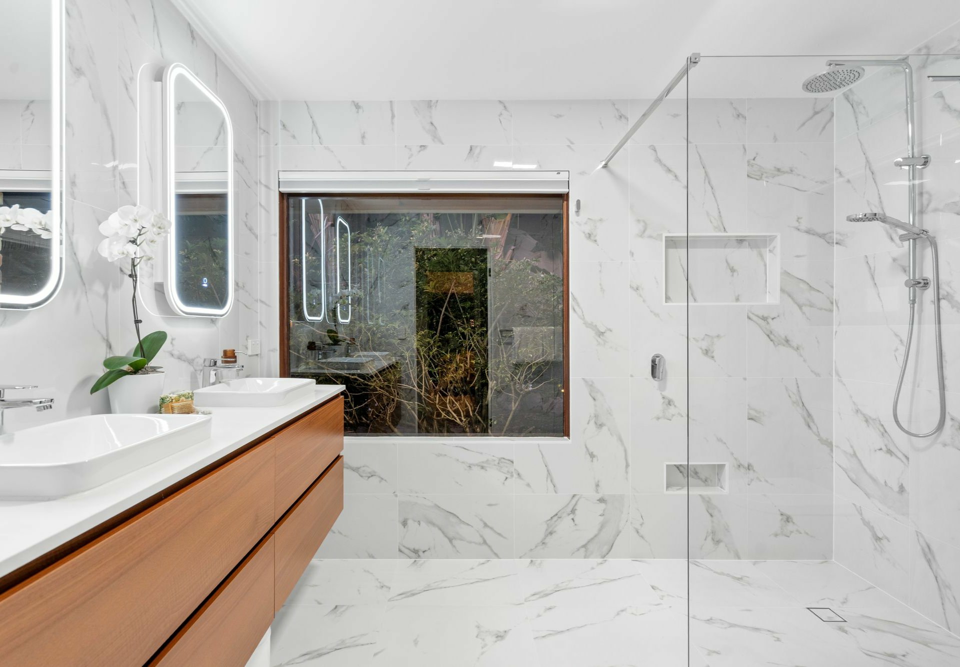 14-16 Aerie Court, SPRINGWOOD
