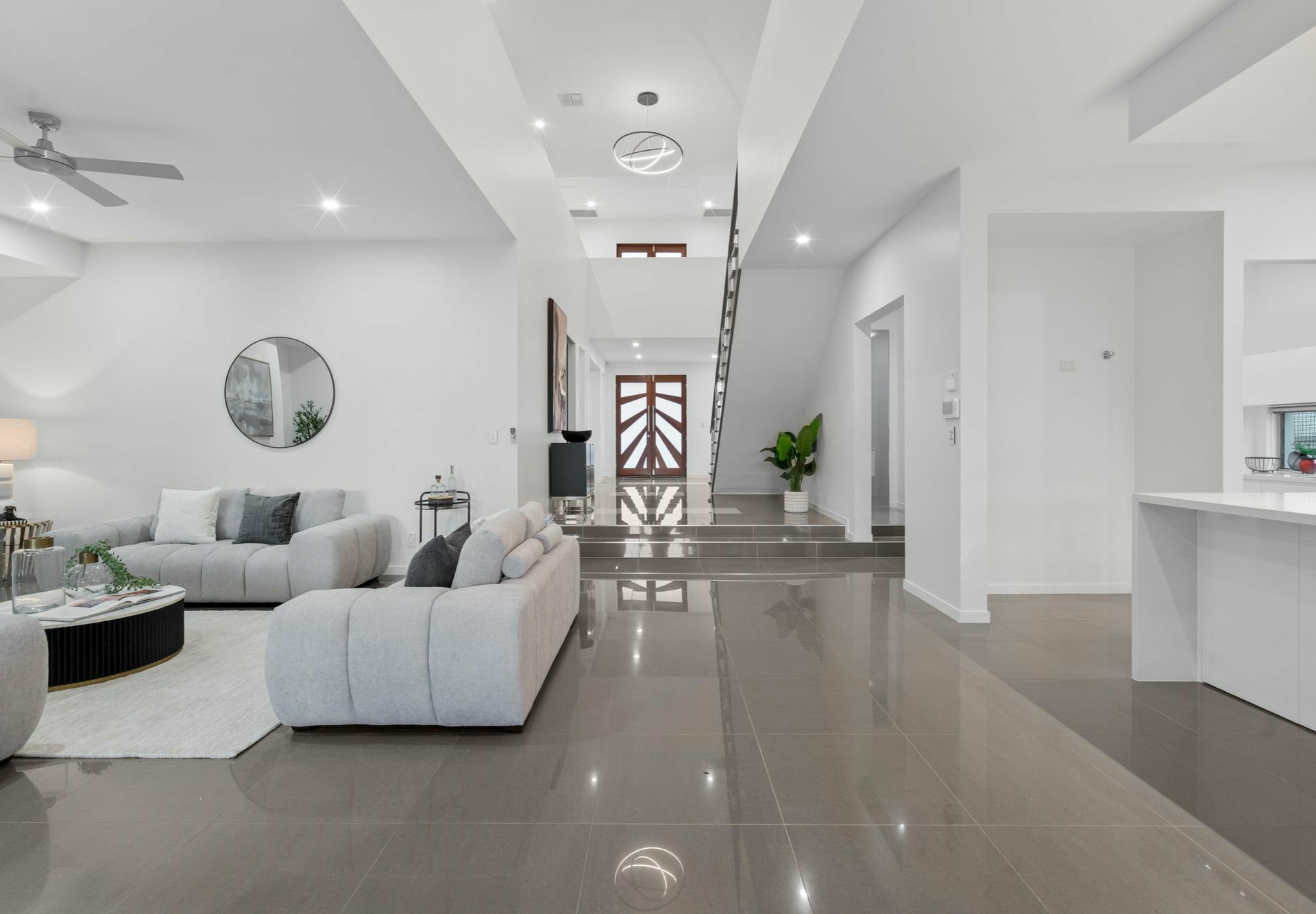 110 The Parkway, STRETTON