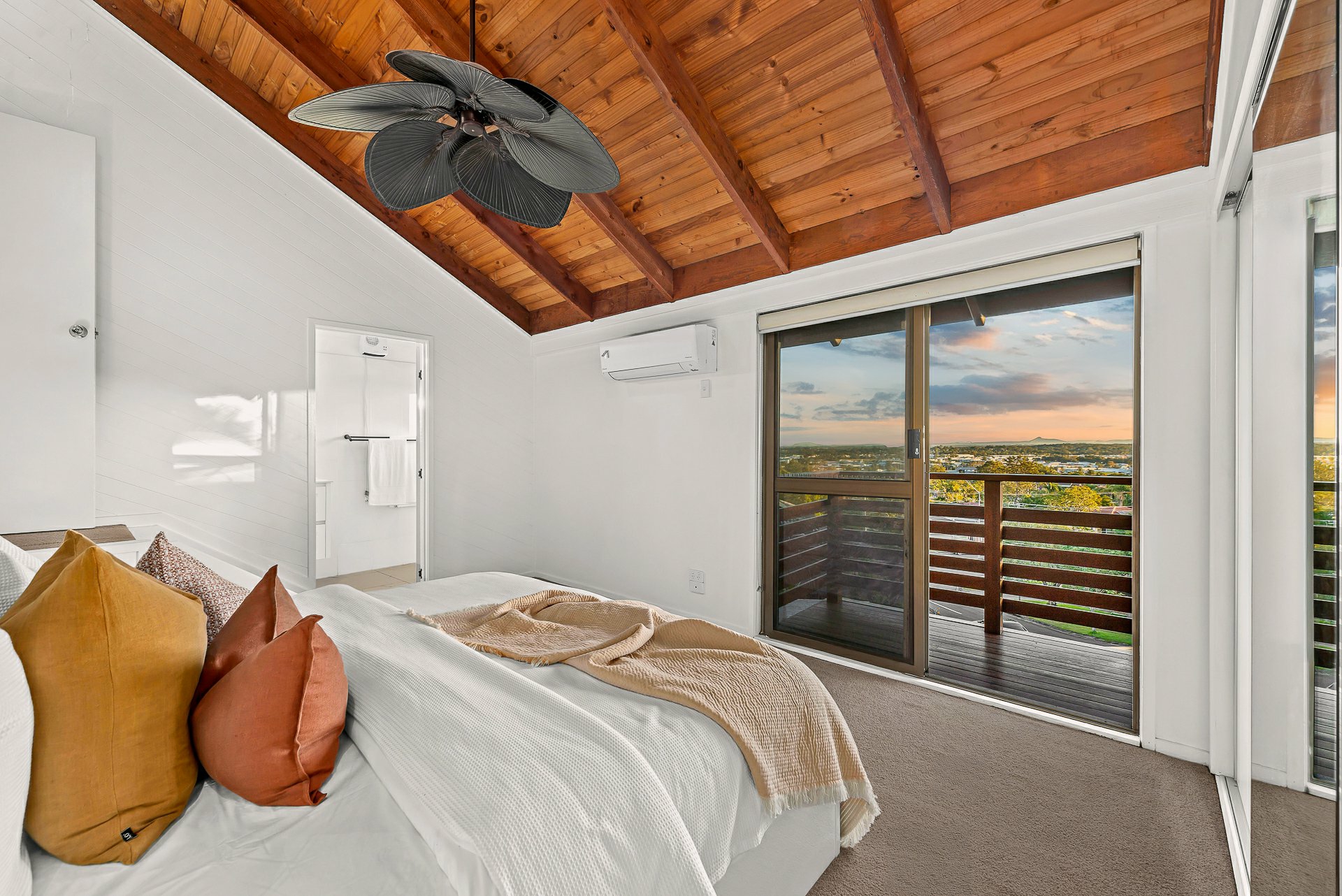3 Knox Court, ROCHEDALE SOUTH