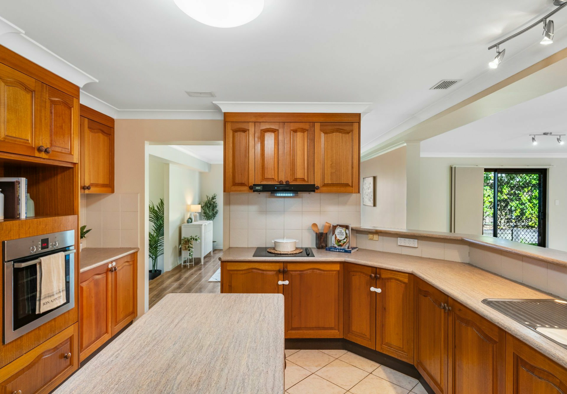 4 Kensington Place, WISHART