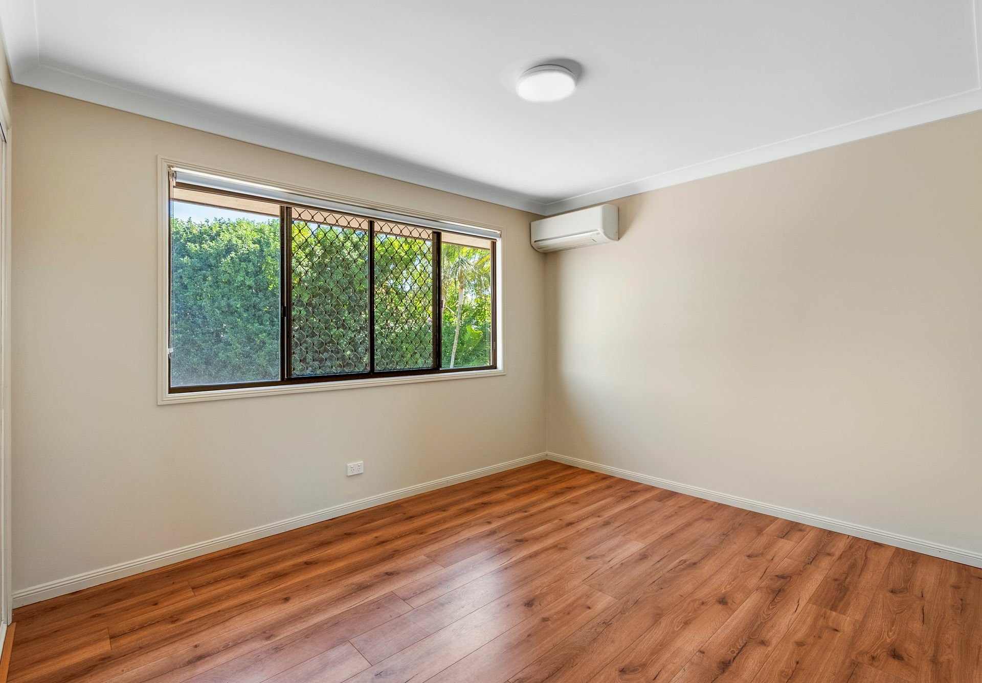 4 Kensington Place, WISHART