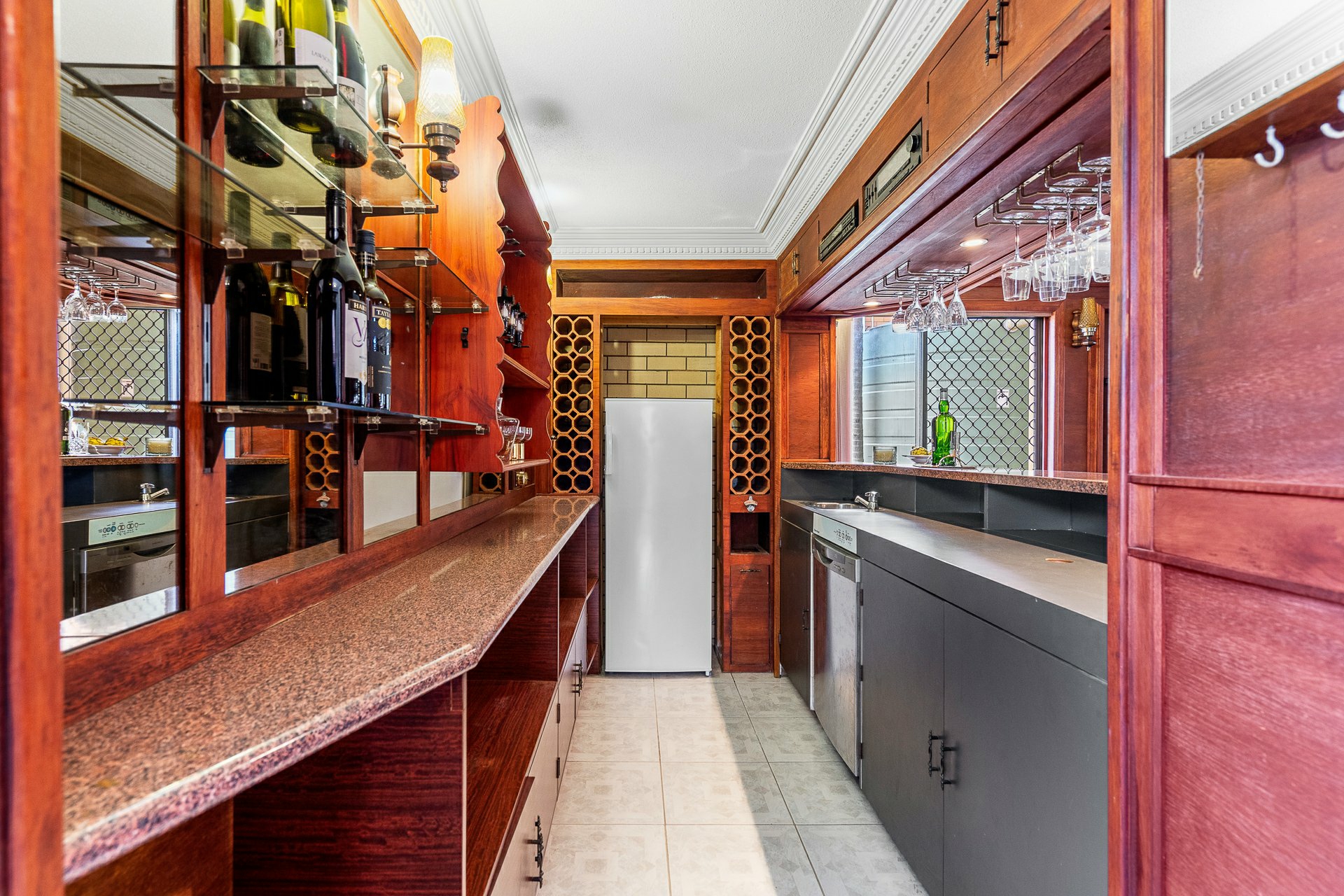 19 Jacqueline Avenue, SPRINGWOOD
