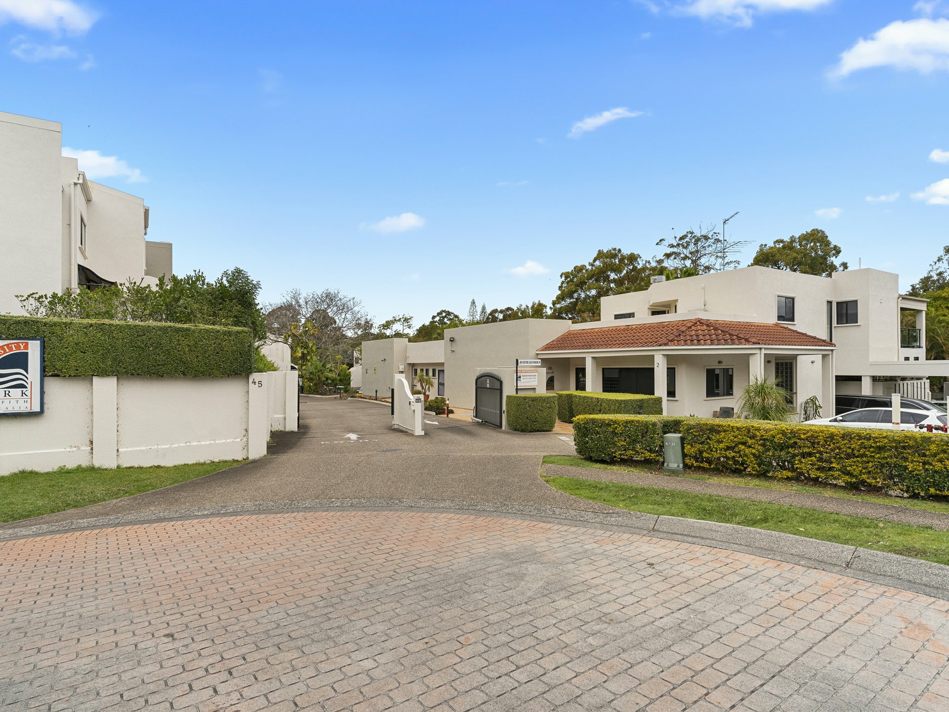 50/45 Barrett Street, ROBERTSON