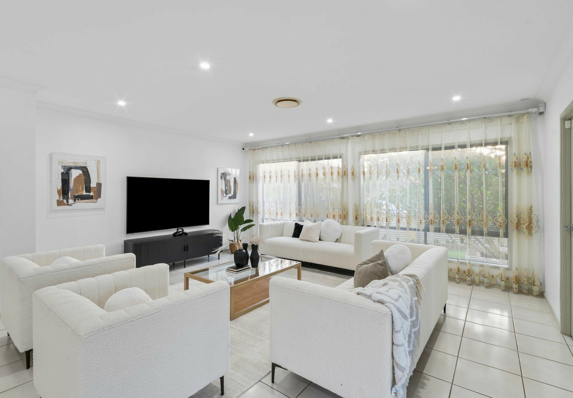 2 Snowbell Close — photo 7 of 25
