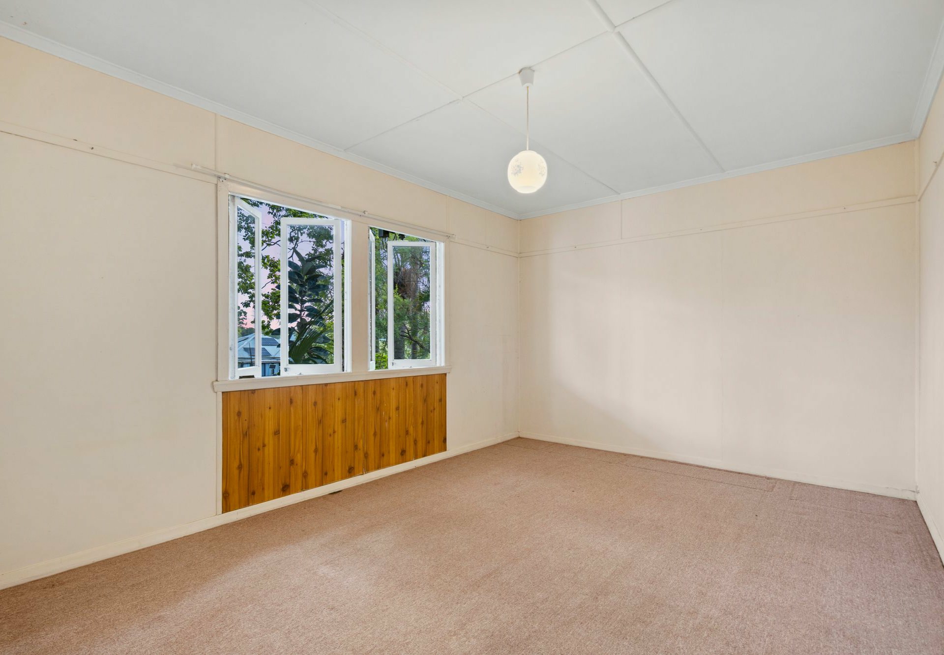 22 Everest Street — photo 13 of 25