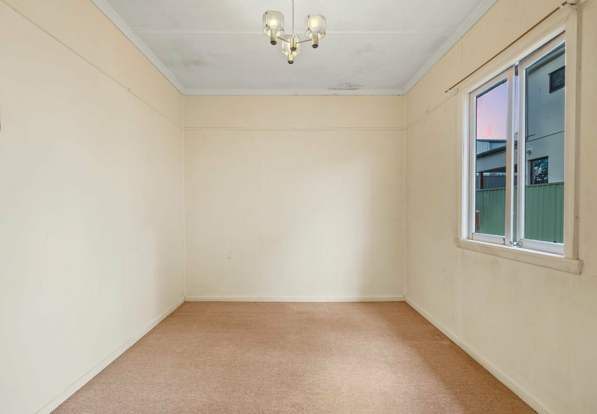 22 Everest Street — photo 15 of 25