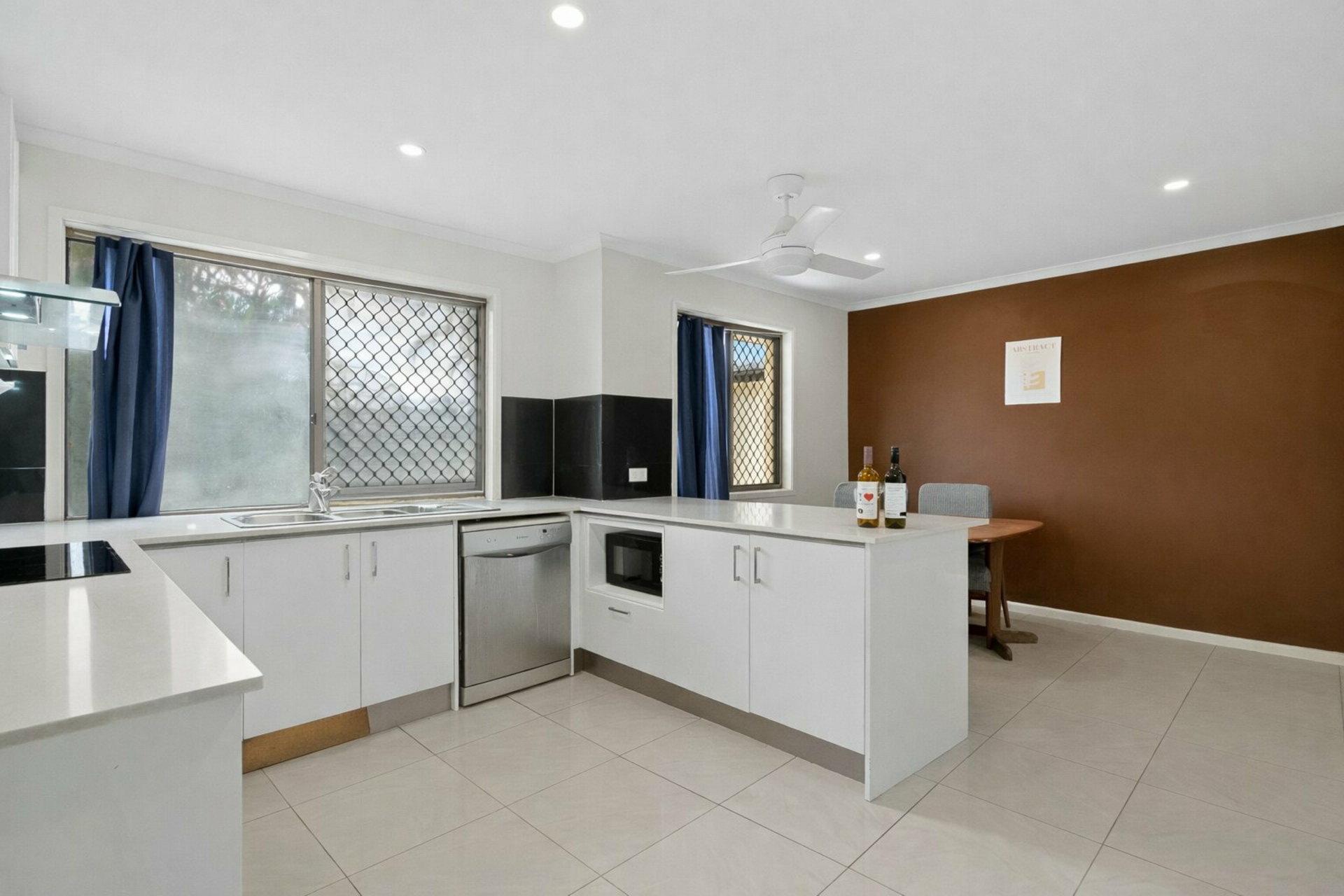 17 Hellawell Road — photo 6 of 25