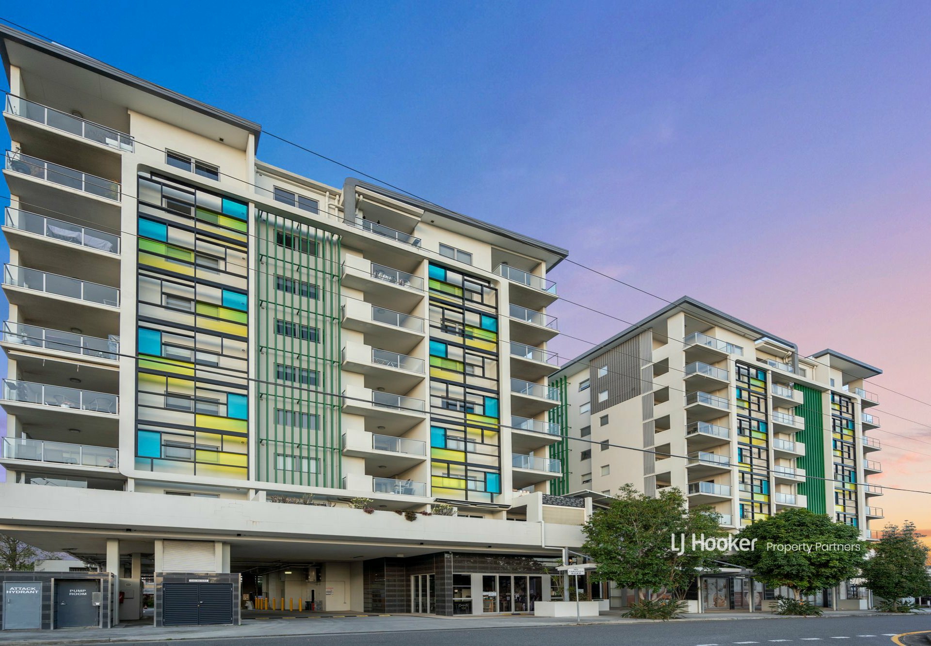 1425/5 Cremin Street — photo from LJ Hooker Property Partners