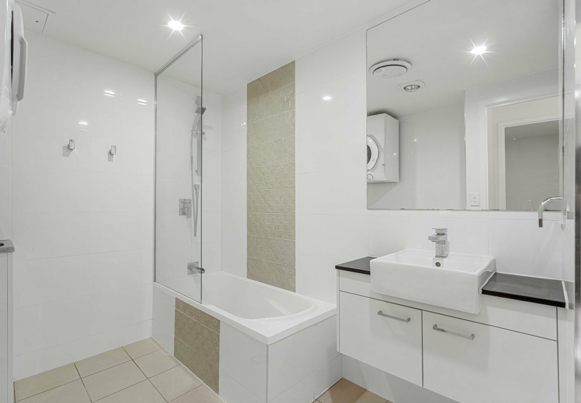 1425/5 Cremin Street — photo 9 of 23