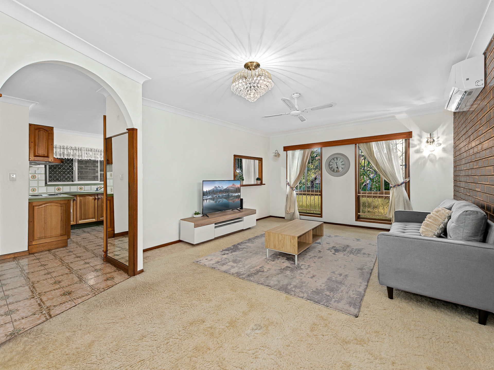 27 Devenish Street — photo 11 of 25