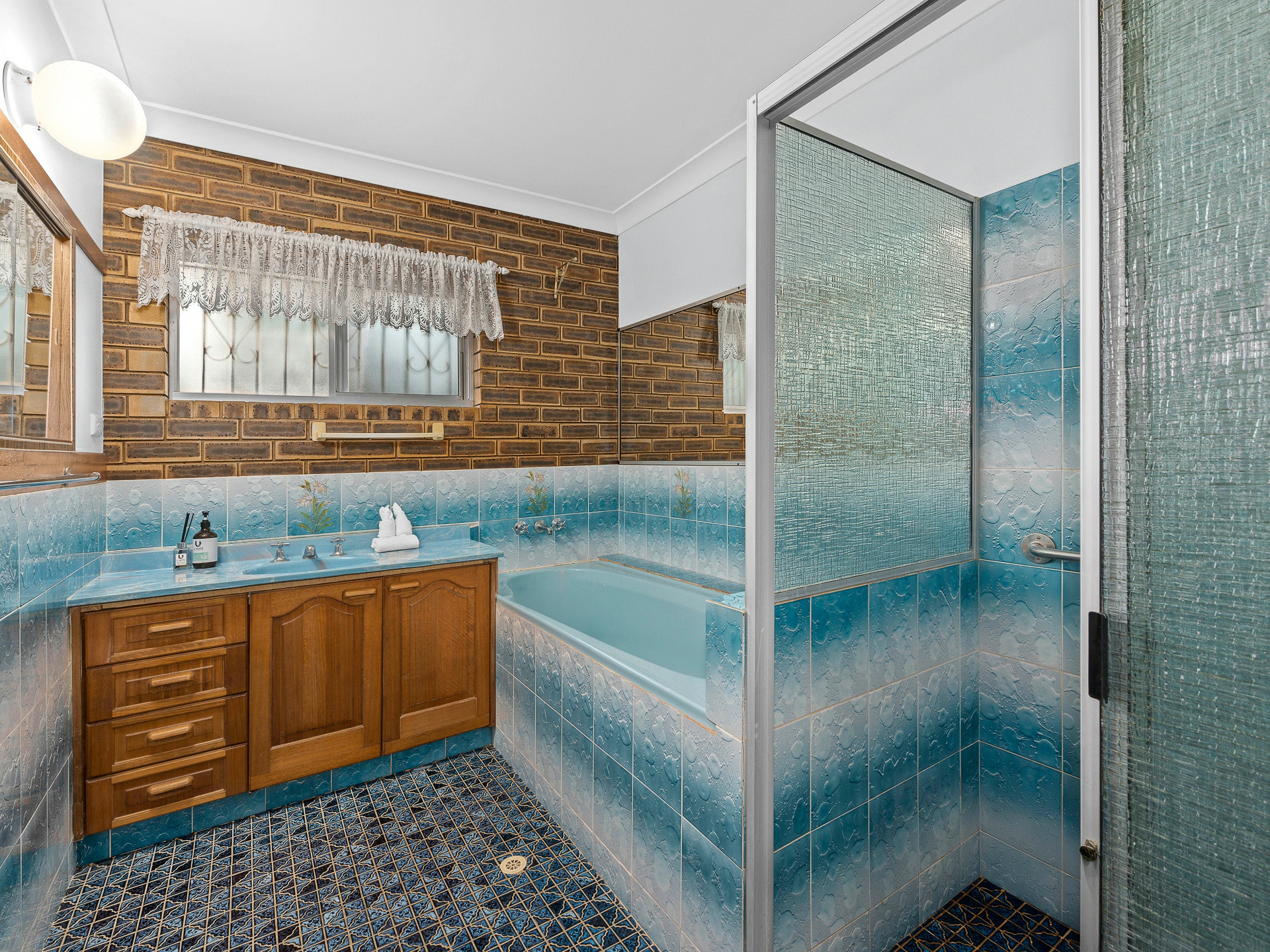 27 Devenish Street — photo 19 of 25
