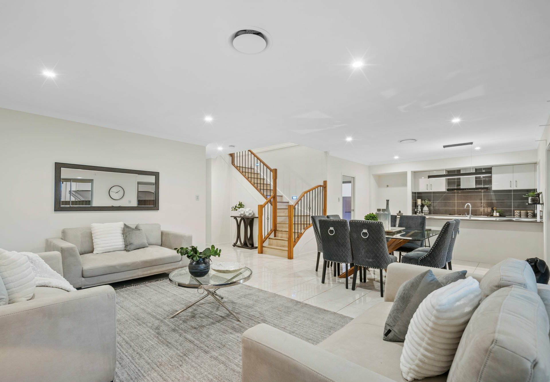 26 Peachtree Place — photo 4 of 25