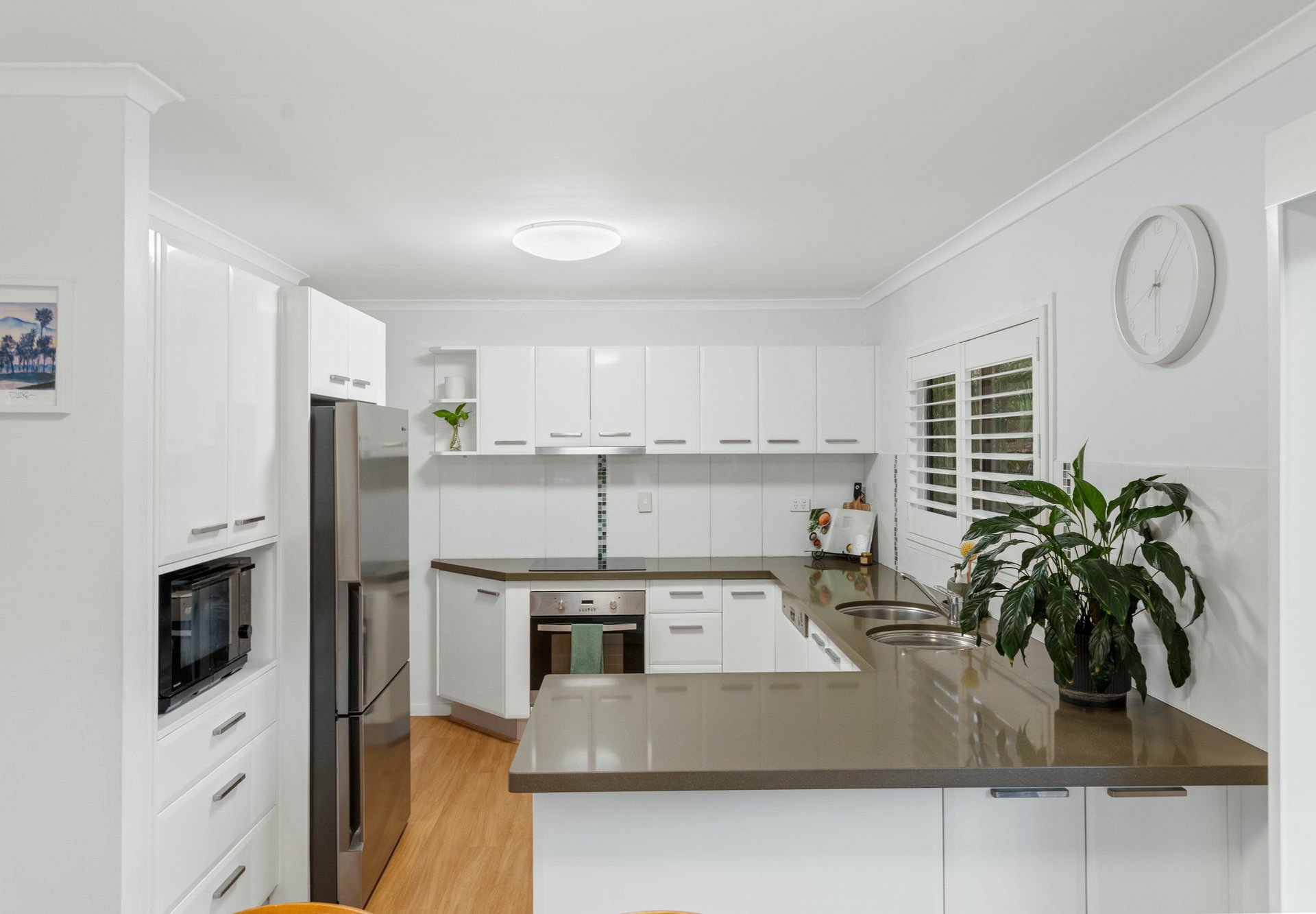 16 Diana Street — photo 8 of 24