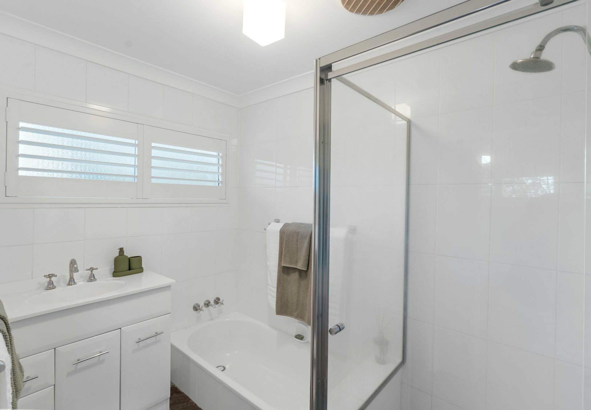 16 Diana Street — photo 14 of 24