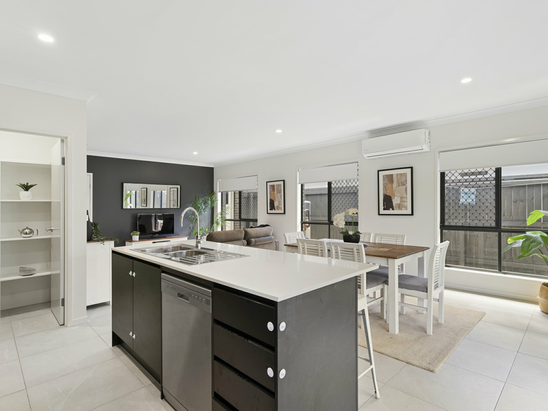 29 Birchwood Street — photo 6 of 25