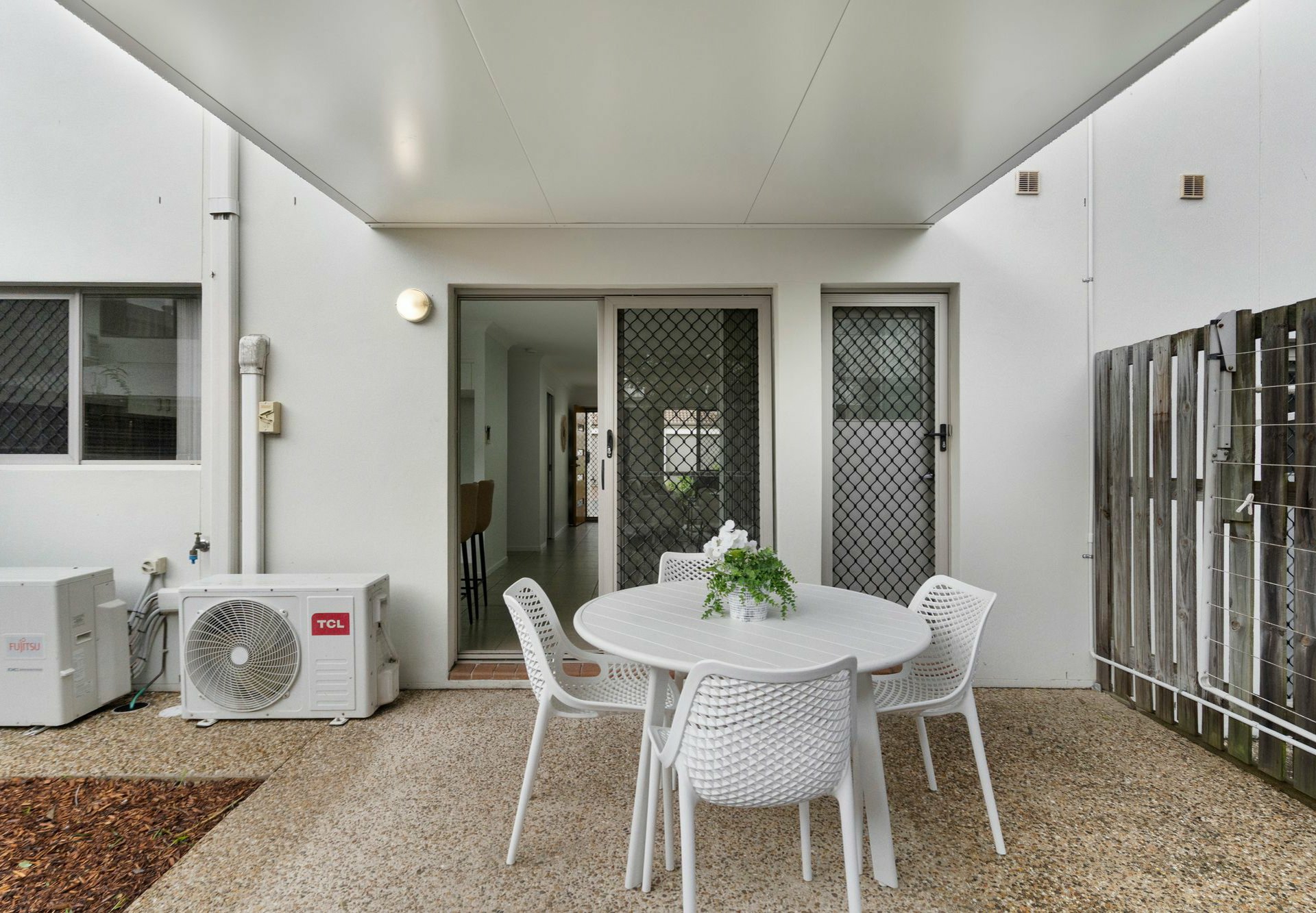51/9 Eduard Place — photo 15 of 17