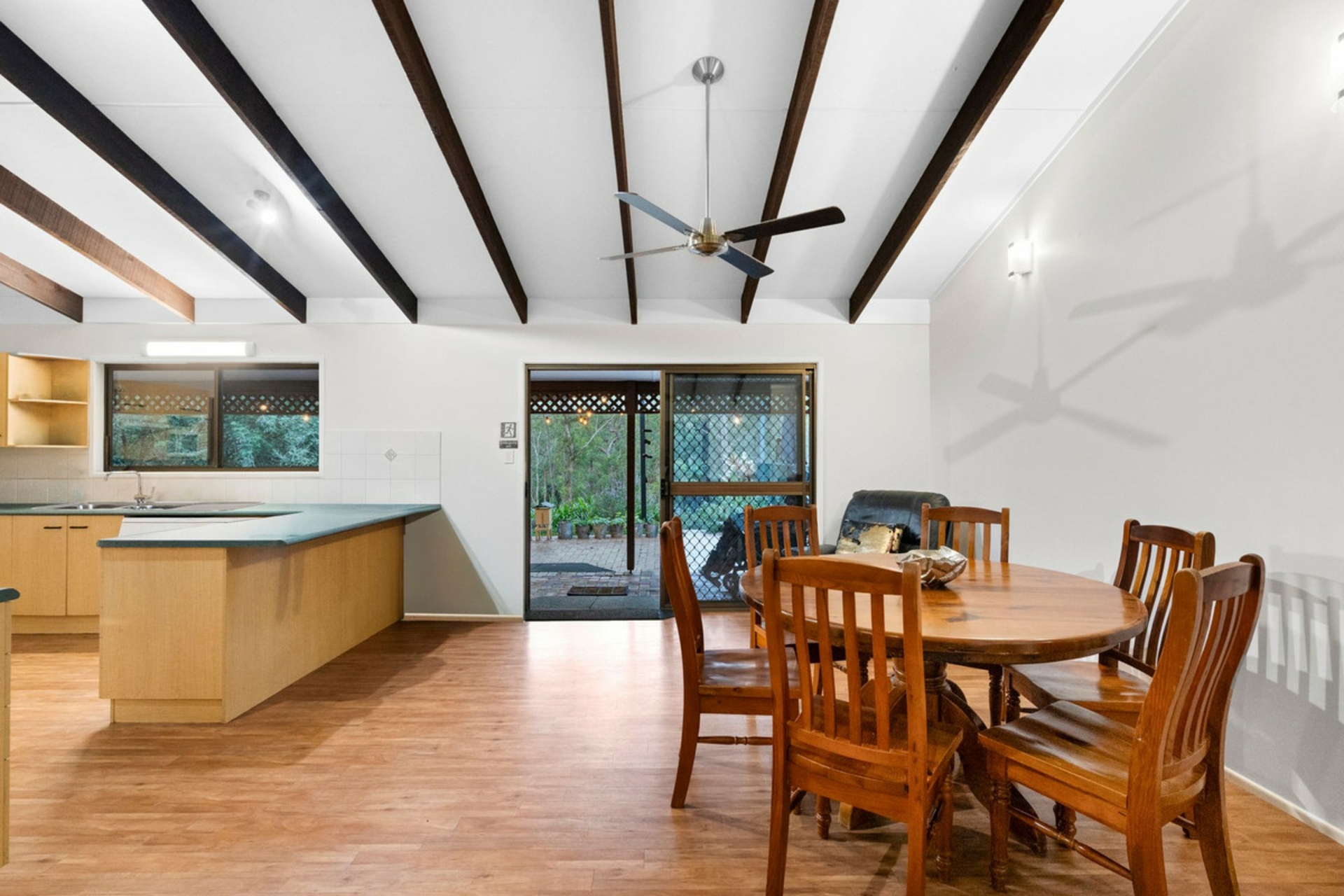 10 Thomas Court — photo 5 of 27