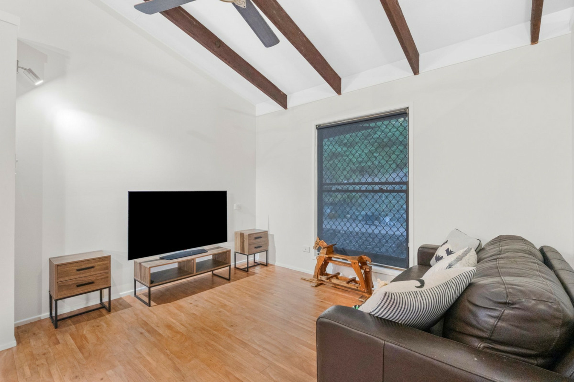 10 Thomas Court — photo 6 of 27