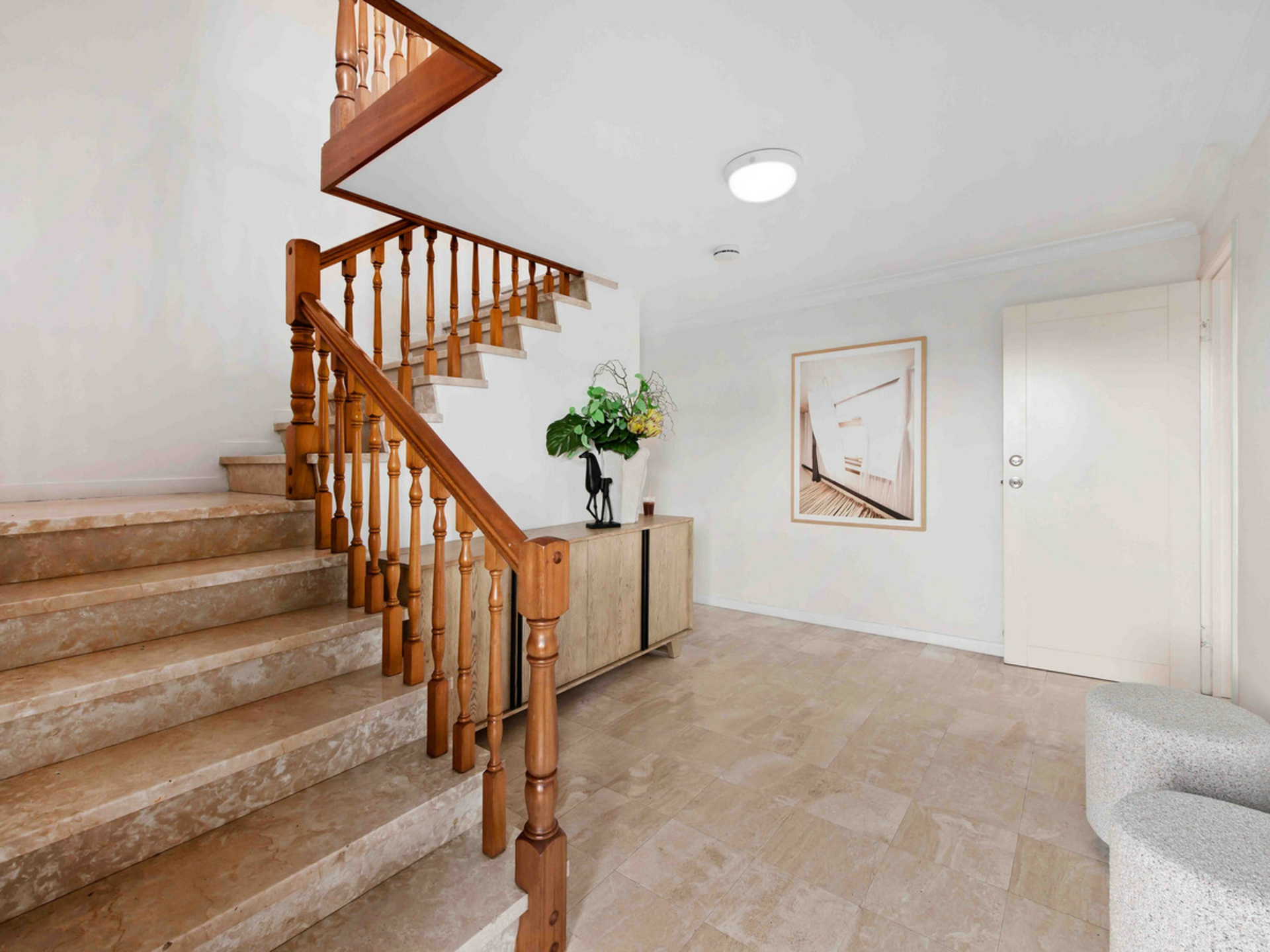 34 Veta Street — photo 4 of 27