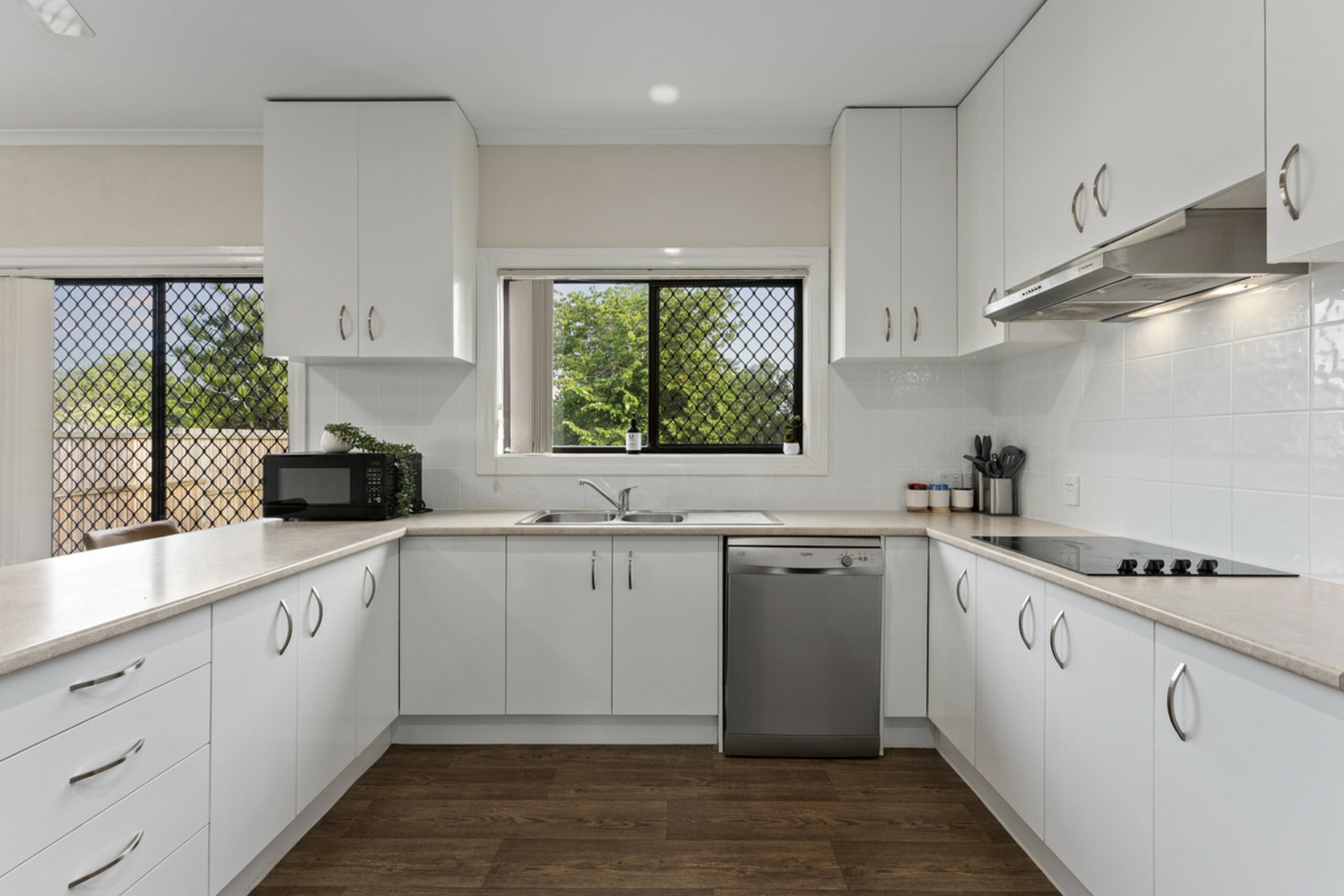 18 Devenish Street — photo 8 of 30