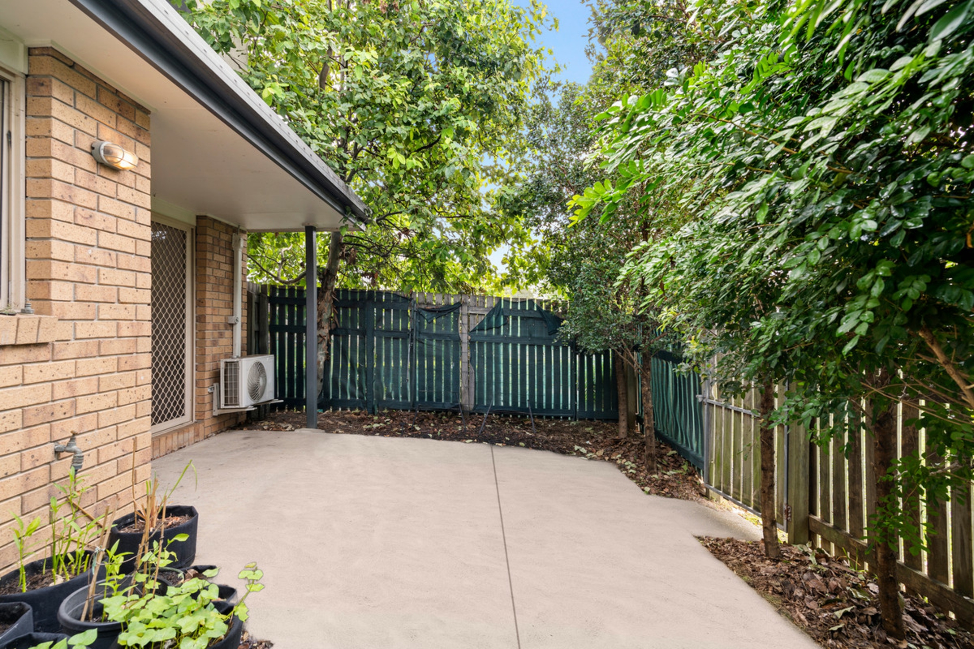 81/25 Allora Street — photo 12 of 18