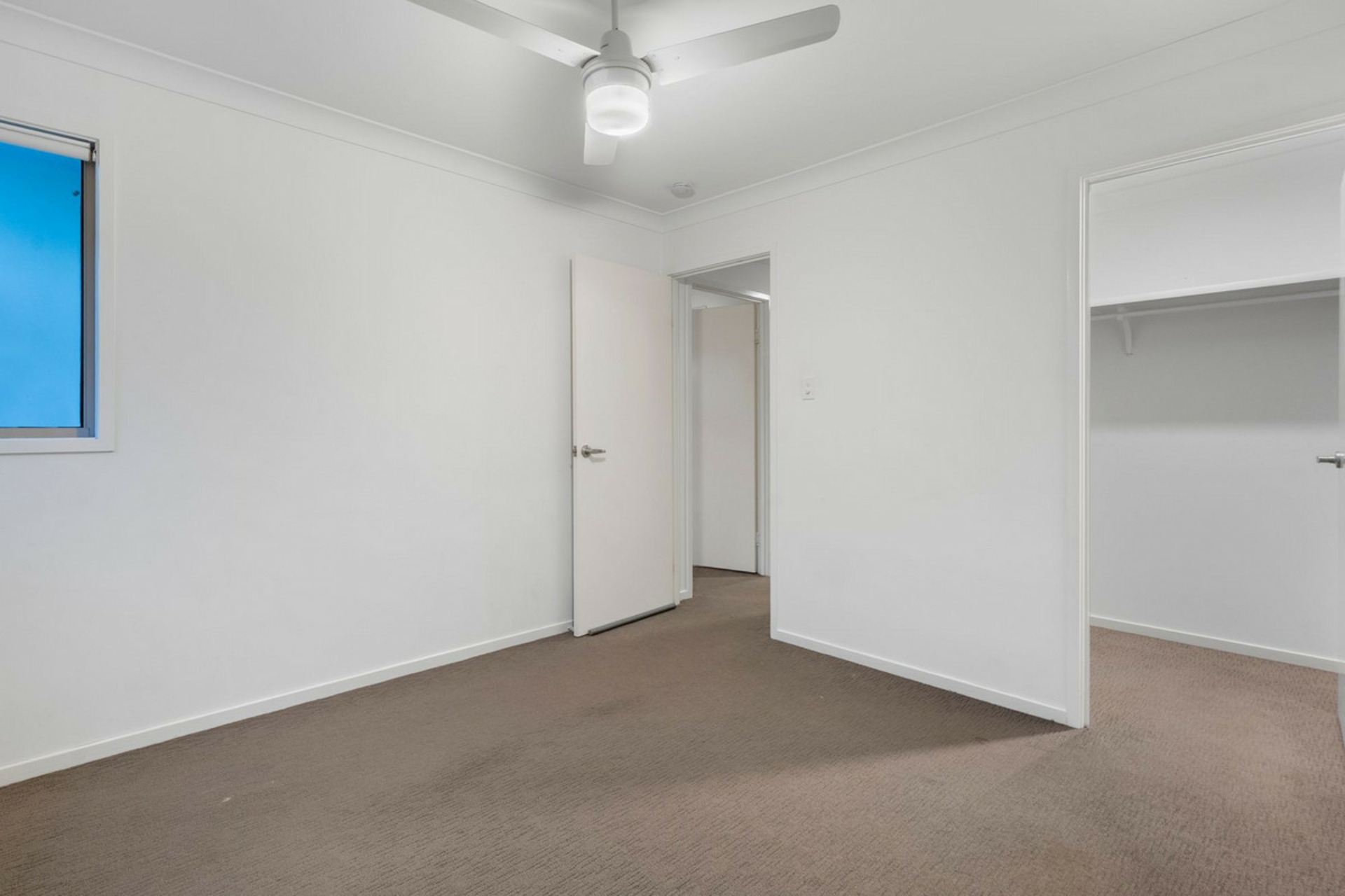 75/11 Butler Crescent — photo 15 of 26