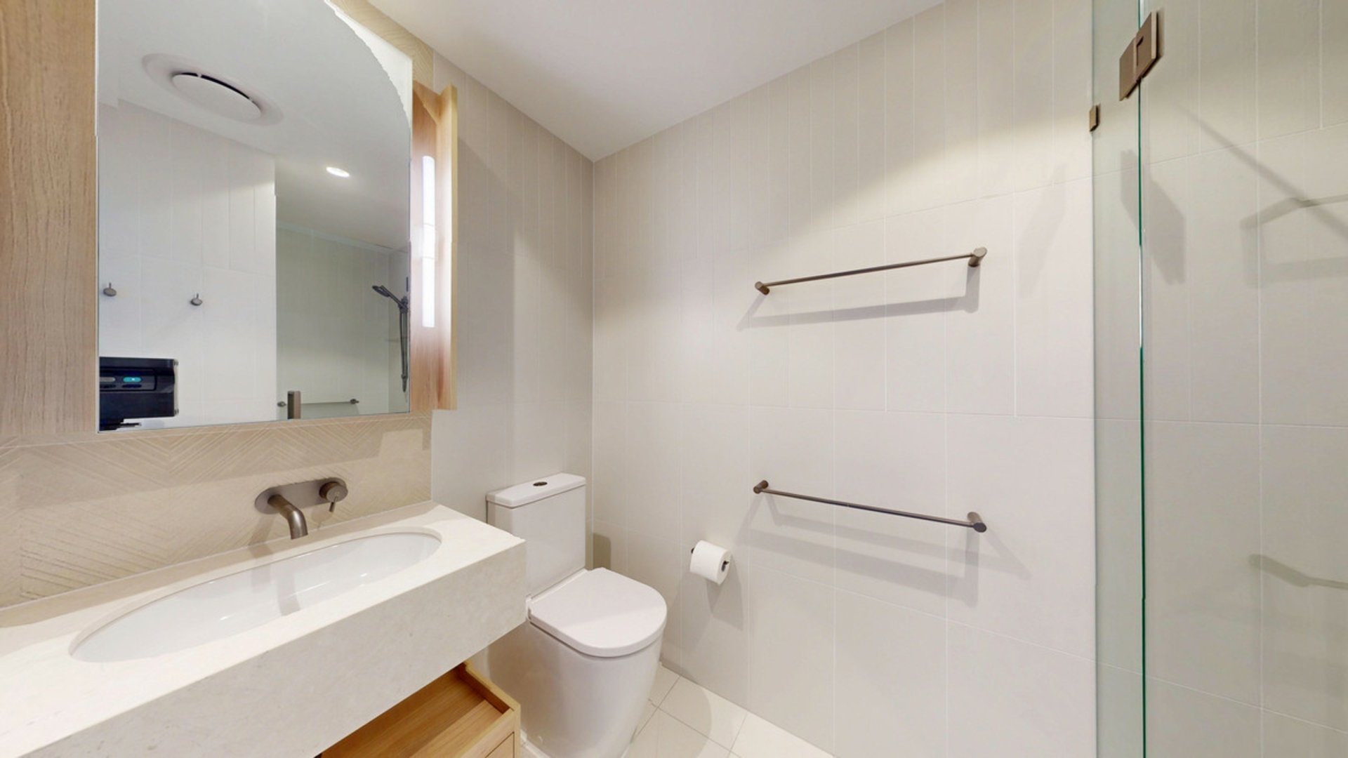 4704/8 Margaret Street — photo 13 of 20